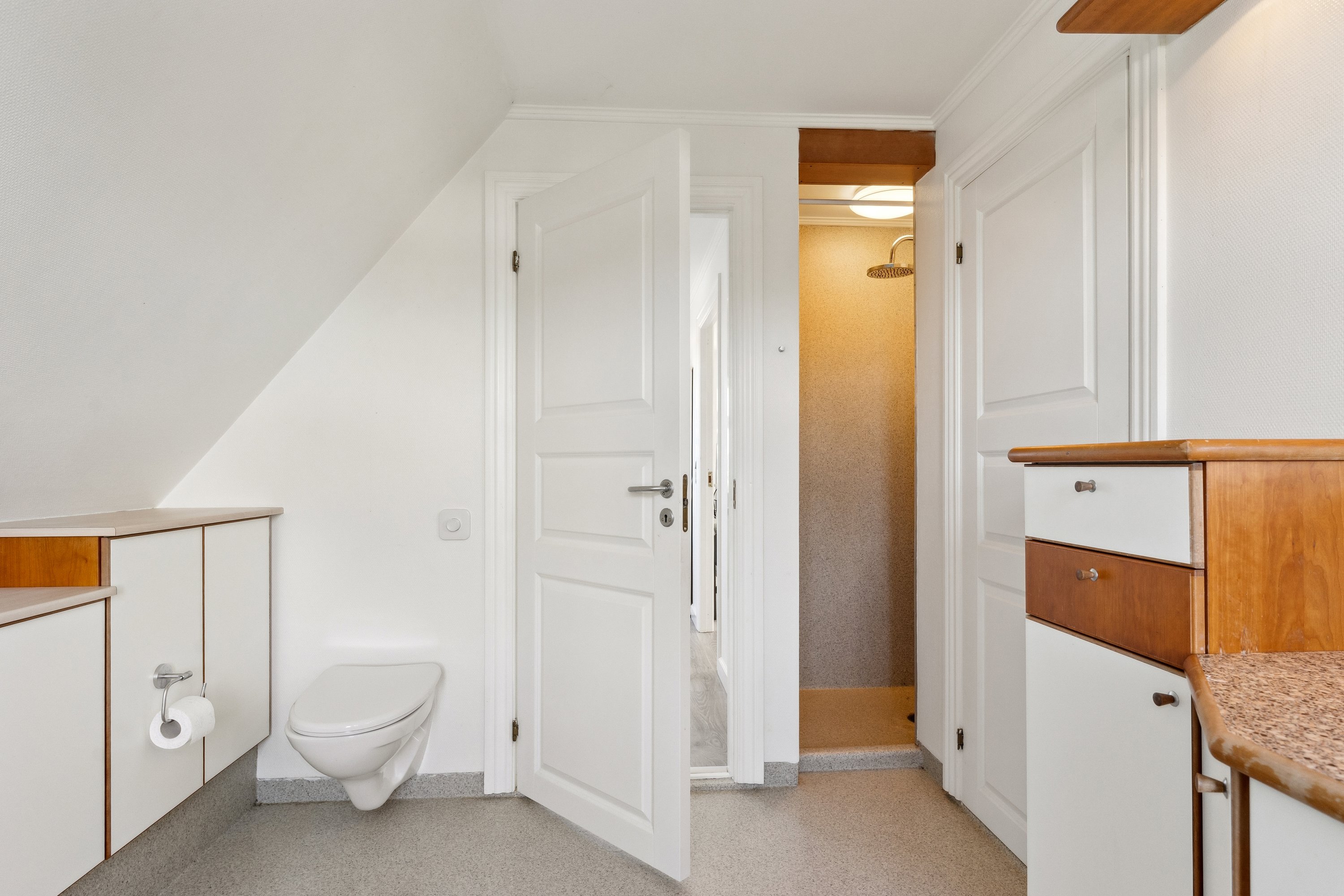 Fremhævet værelse billede i fuldskærmstilstand. Billede af Mosevej 2, 8850 Bjerringbro