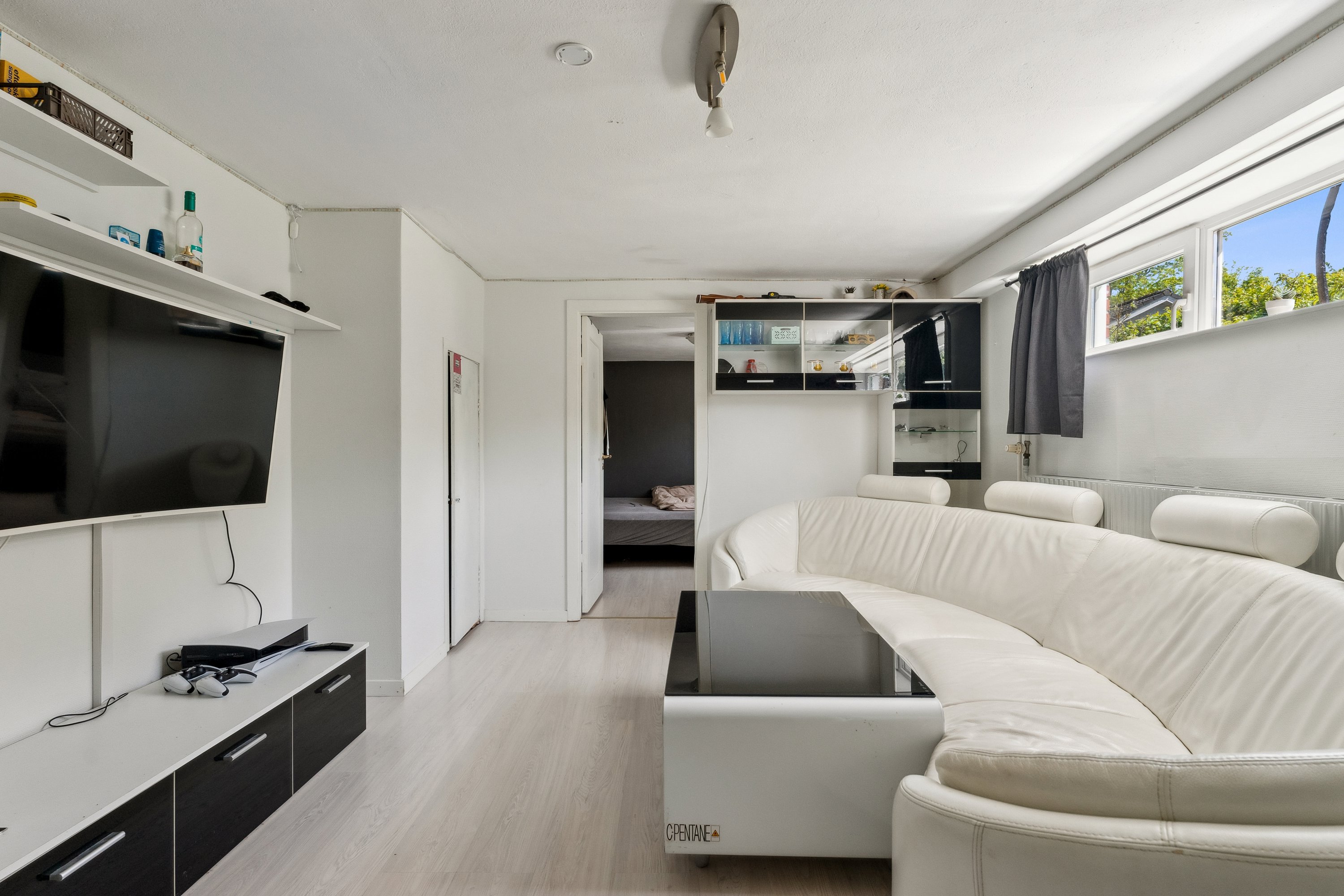 Fremhævet værelse billede i fuldskærmstilstand. Billede af Kirkevænget 8, 8860 Ulstrup