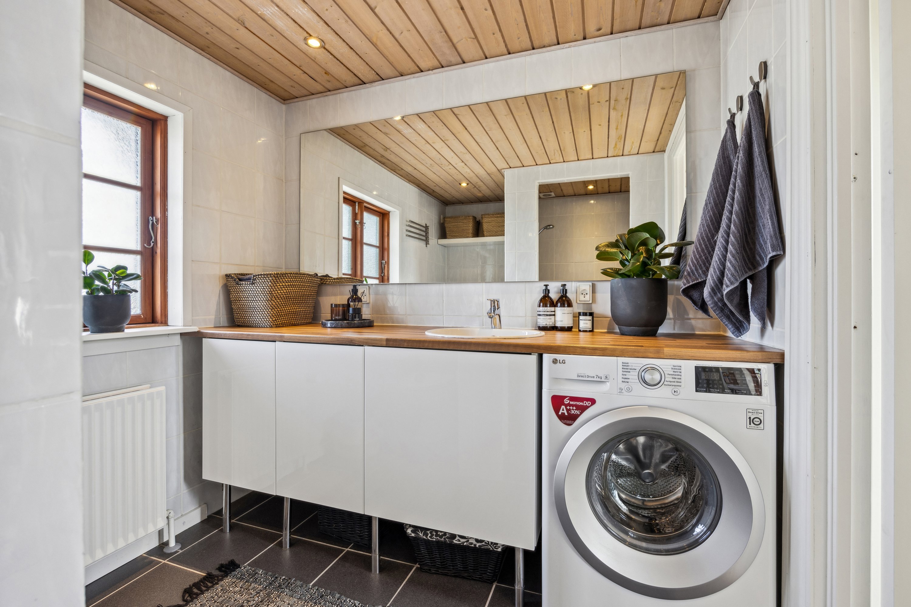 Fremhævet badeværelse billede i fuldskærmstilstand. Billede af Løkkegade 27, Kaas, 9490 Pandrup