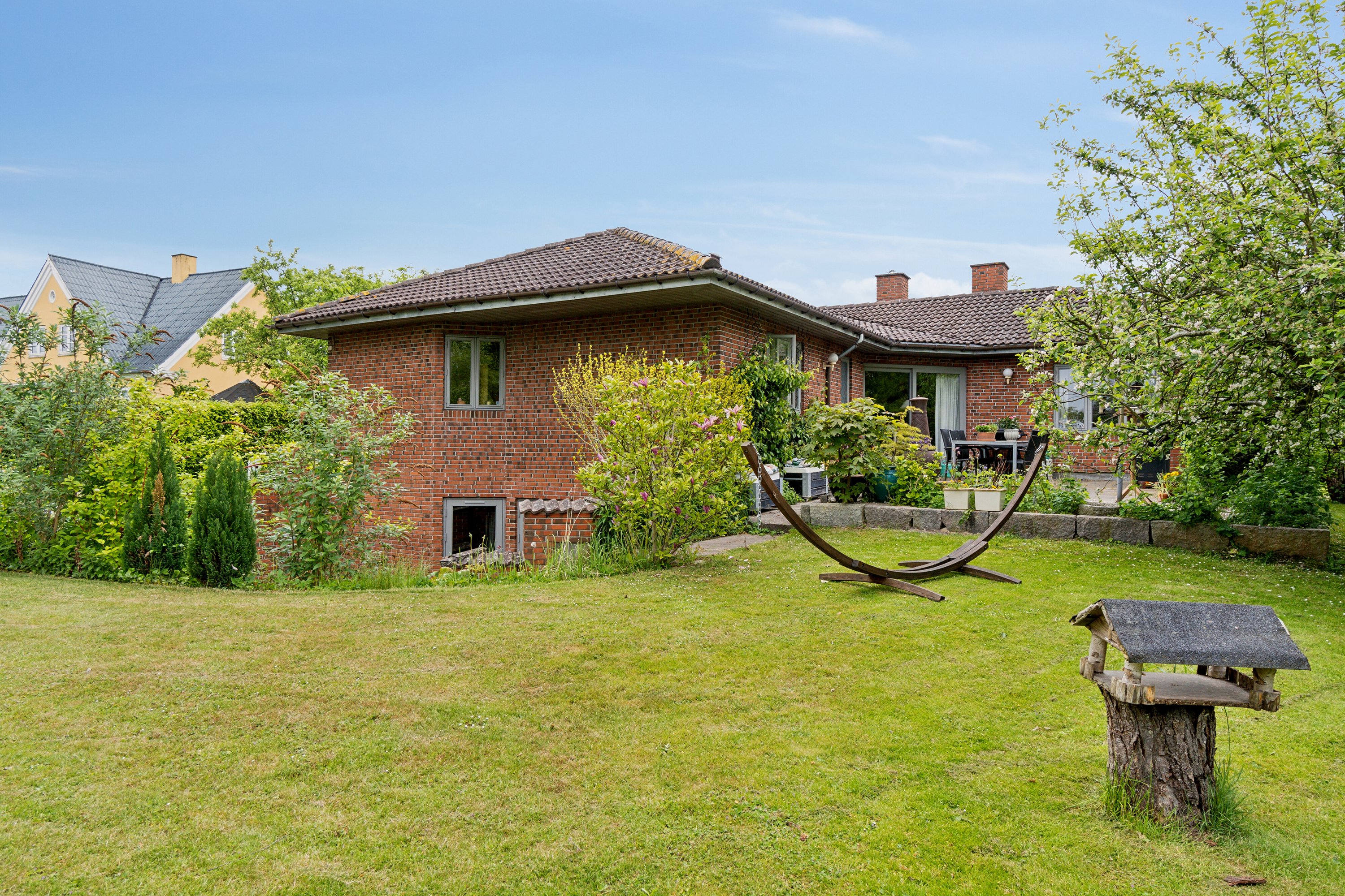 Fremhævet set fra haven billede i fuldskærmstilstand. Billede af Arresødalvej 11C, Vinderød, 3300 Frederiksværk