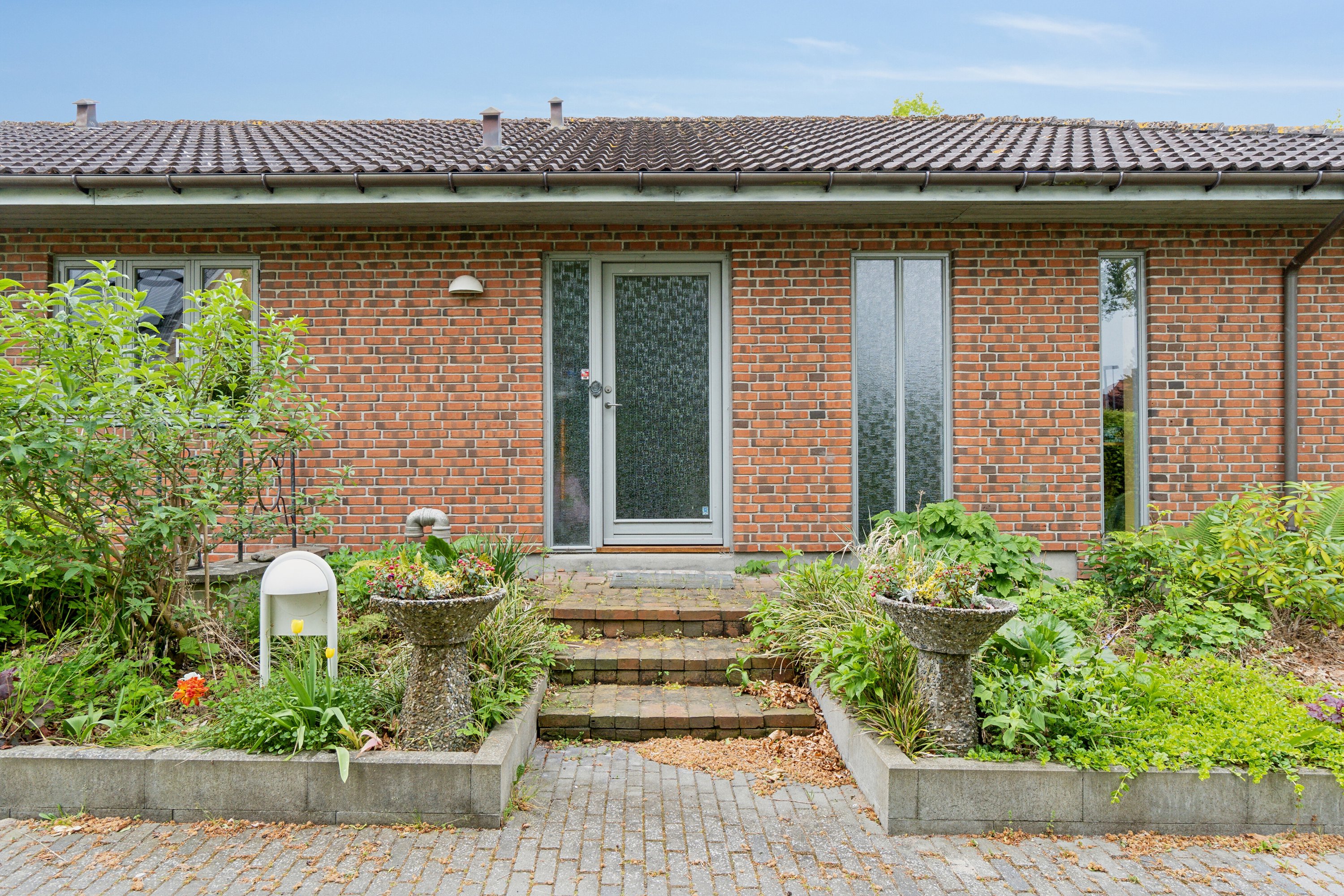 Fremhævet udendørs billede i fuldskærmstilstand. Billede af Arresødalvej 11C, Vinderød, 3300 Frederiksværk