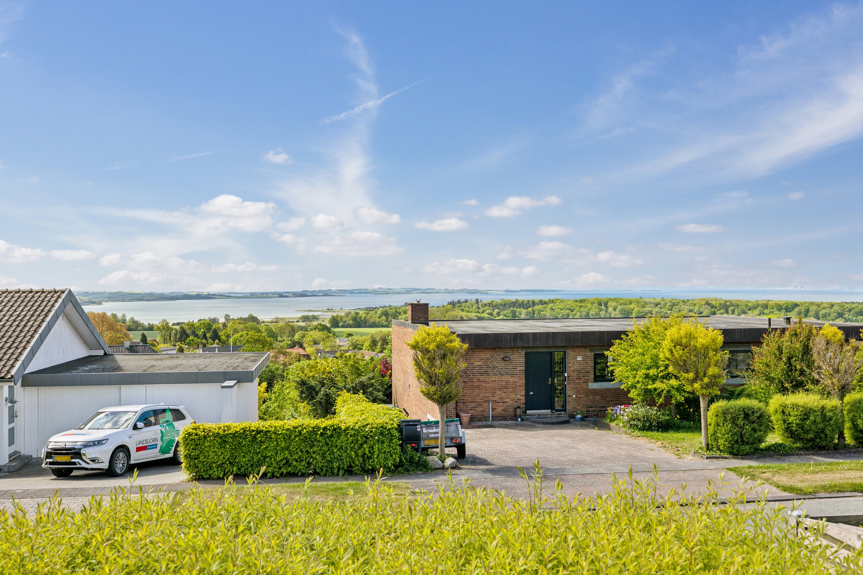 Fremhævet have billede i fuldskærmstilstand. Billede af Baunevænget 14, 8410 Rønde