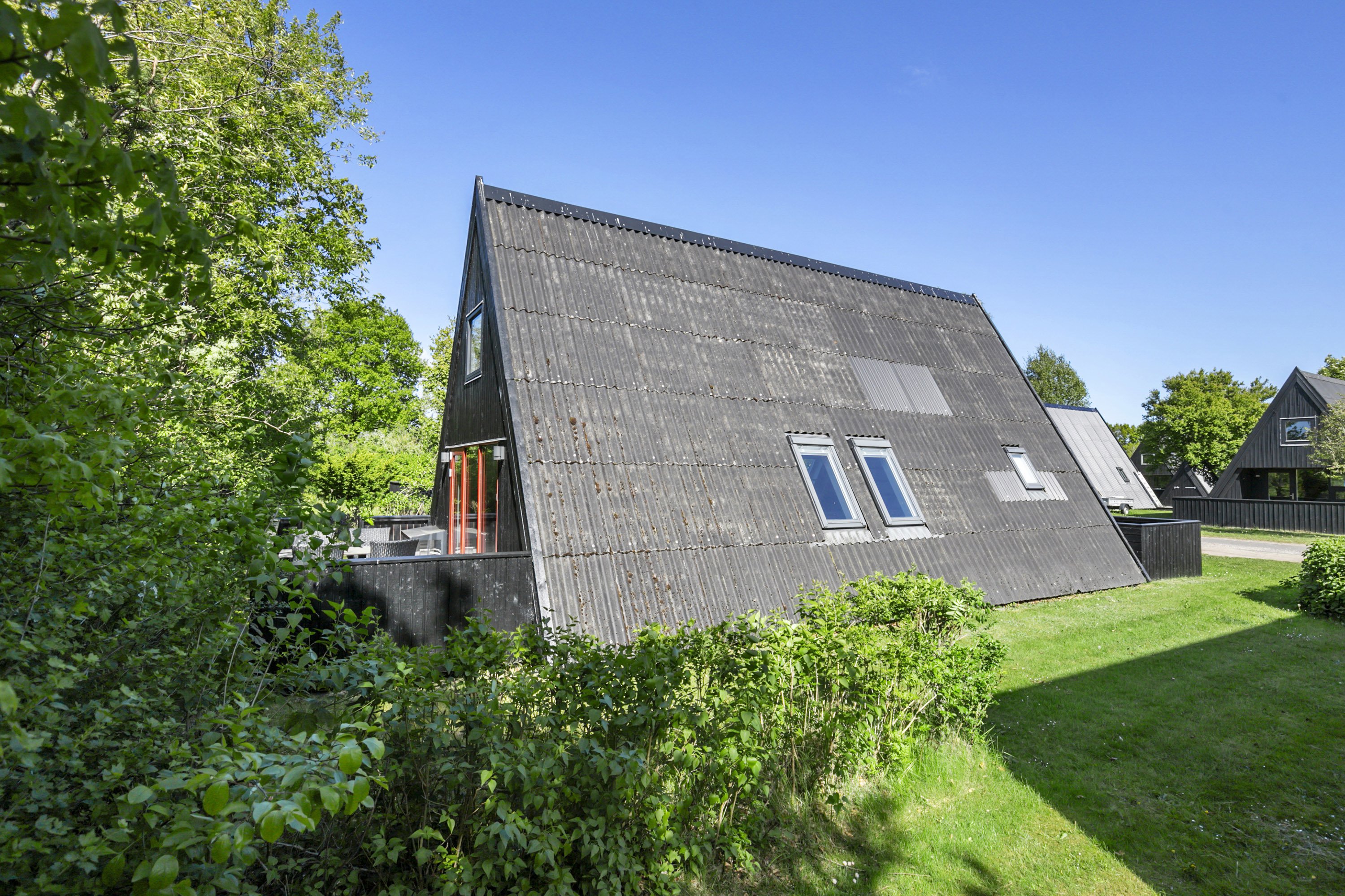 Fremhævet facade billede i fuldskærmstilstand. Billede af Golfsvinget 196, Gatten, 9640 Farsø