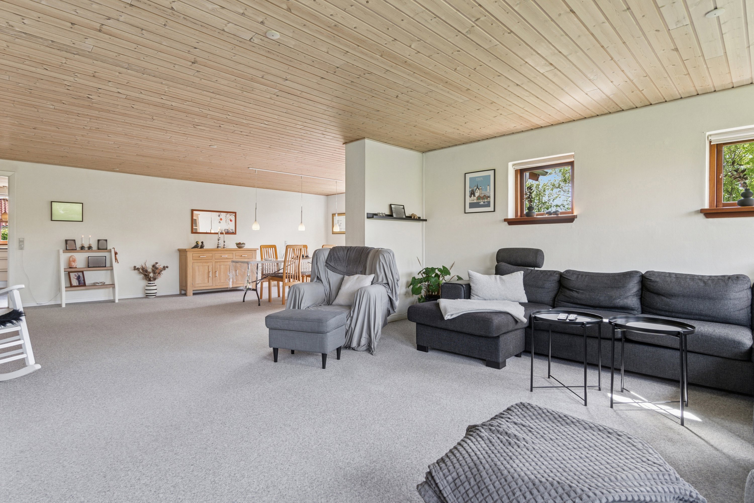 Fremhævet stue billede i fuldskærmstilstand. Billede af Rønheden 4, 7755 Bedsted Thy