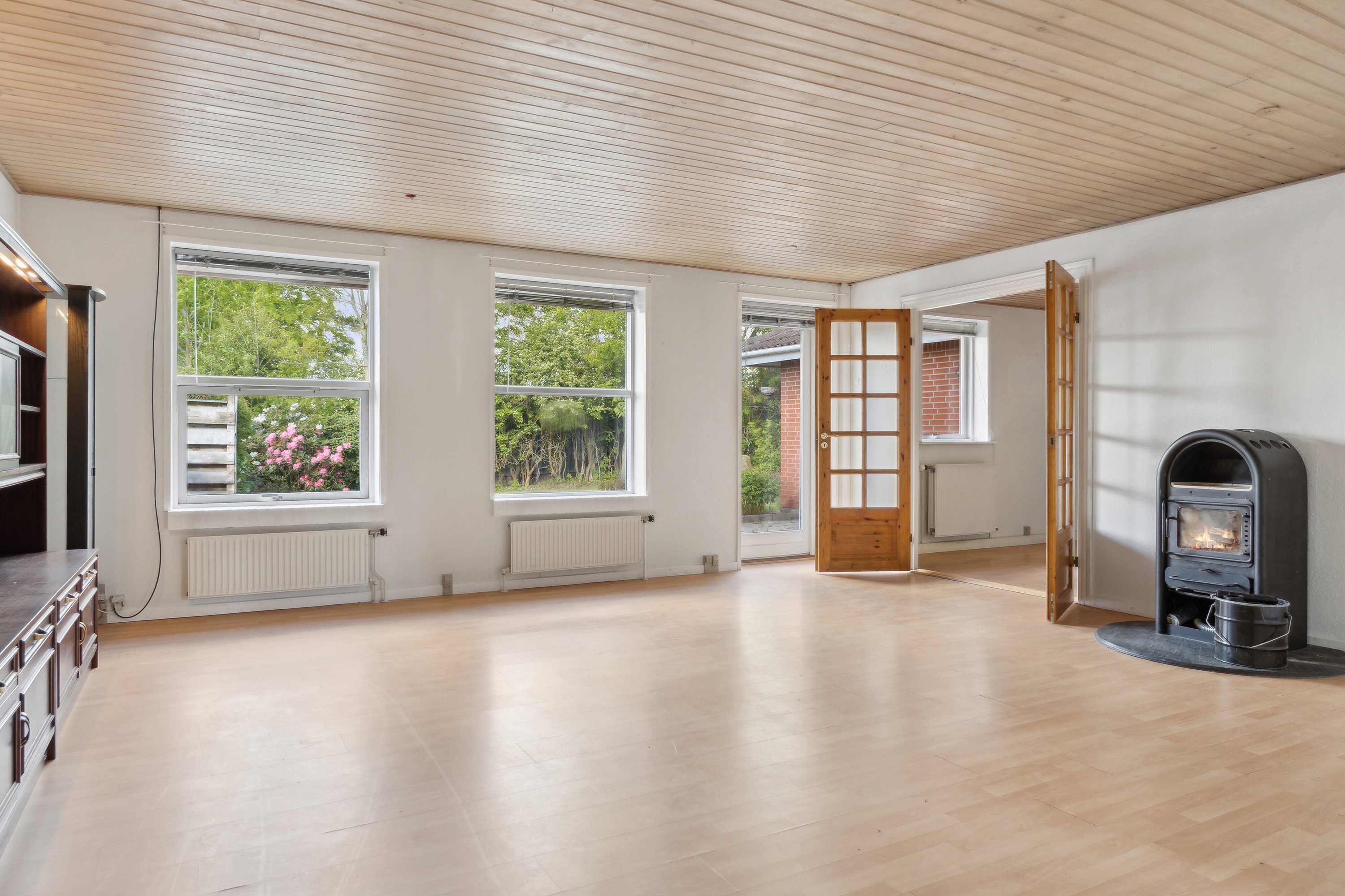 Fremhævet stue billede i fuldskærmstilstand. Billede af Falkevej 10B, Lendum, 9870 Sindal