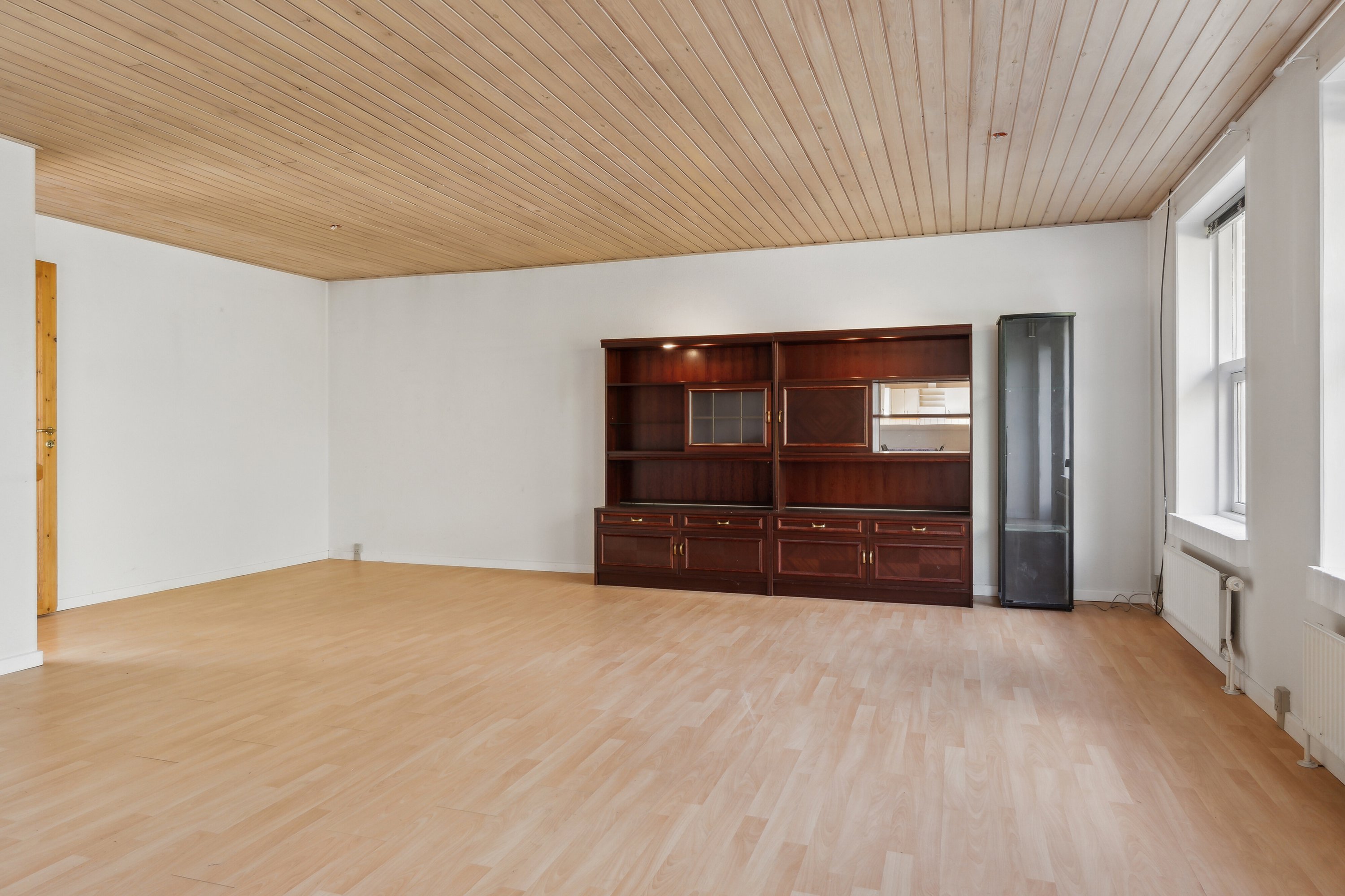 Fremhævet stue billede i fuldskærmstilstand. Billede af Falkevej 10B, Lendum, 9870 Sindal