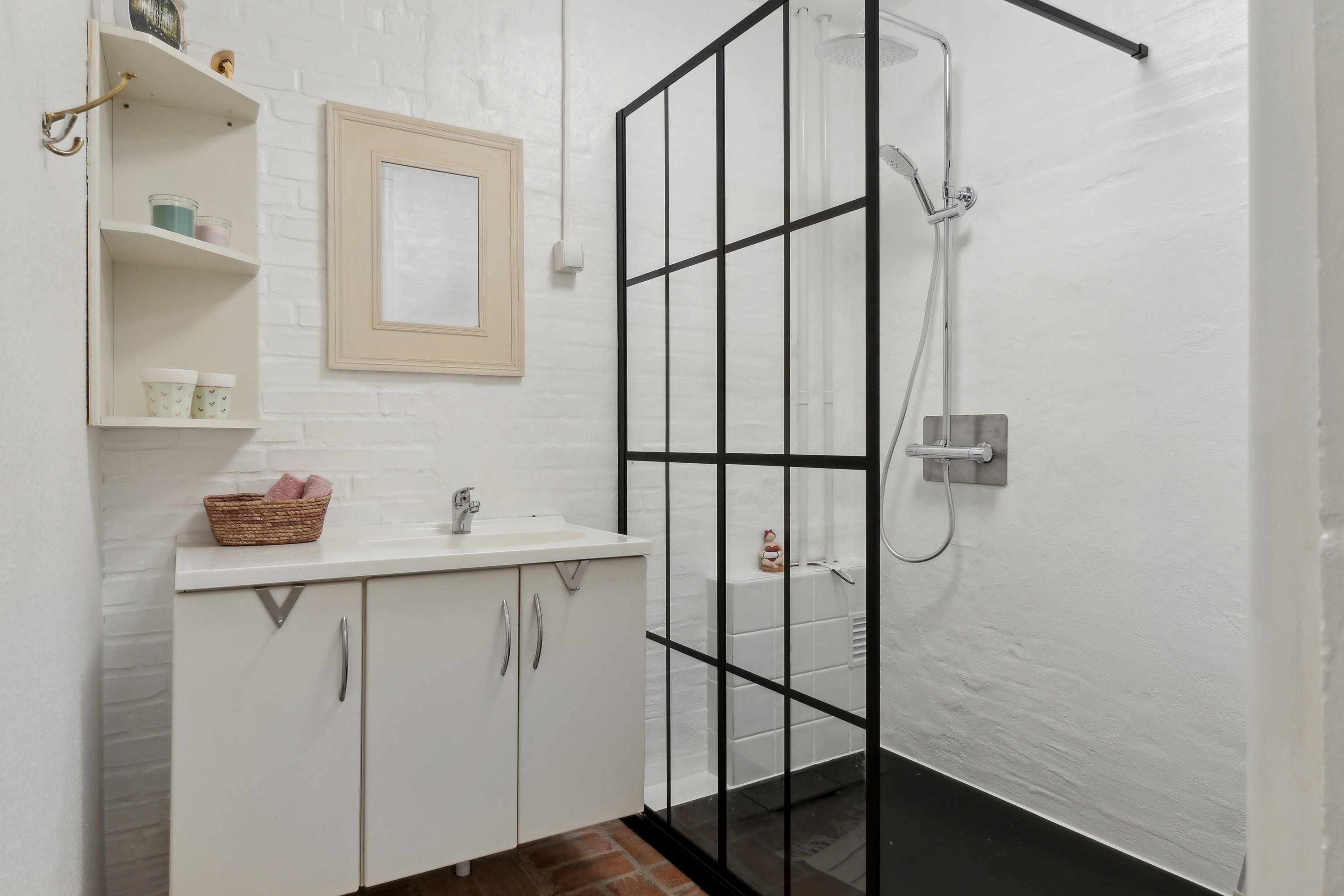 Fremhævet badeværelse billede i fuldskærmstilstand. Billede af Kølstrupvej 41, 5330 Munkebo