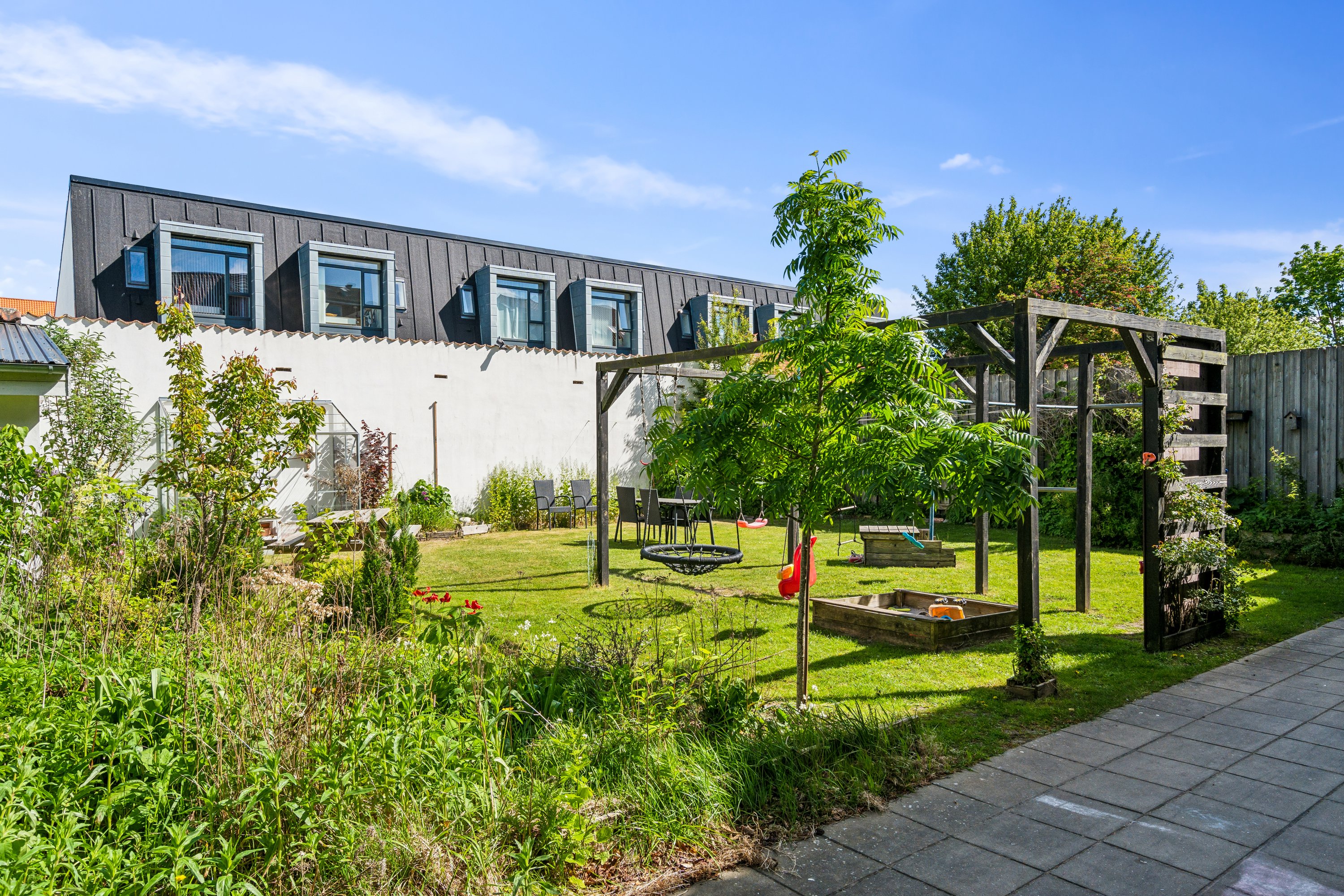 Fremhævet baggård billede i fuldskærmstilstand. Billede af Poul Buås Vej 36, 1. tv., 9000 Aalborg