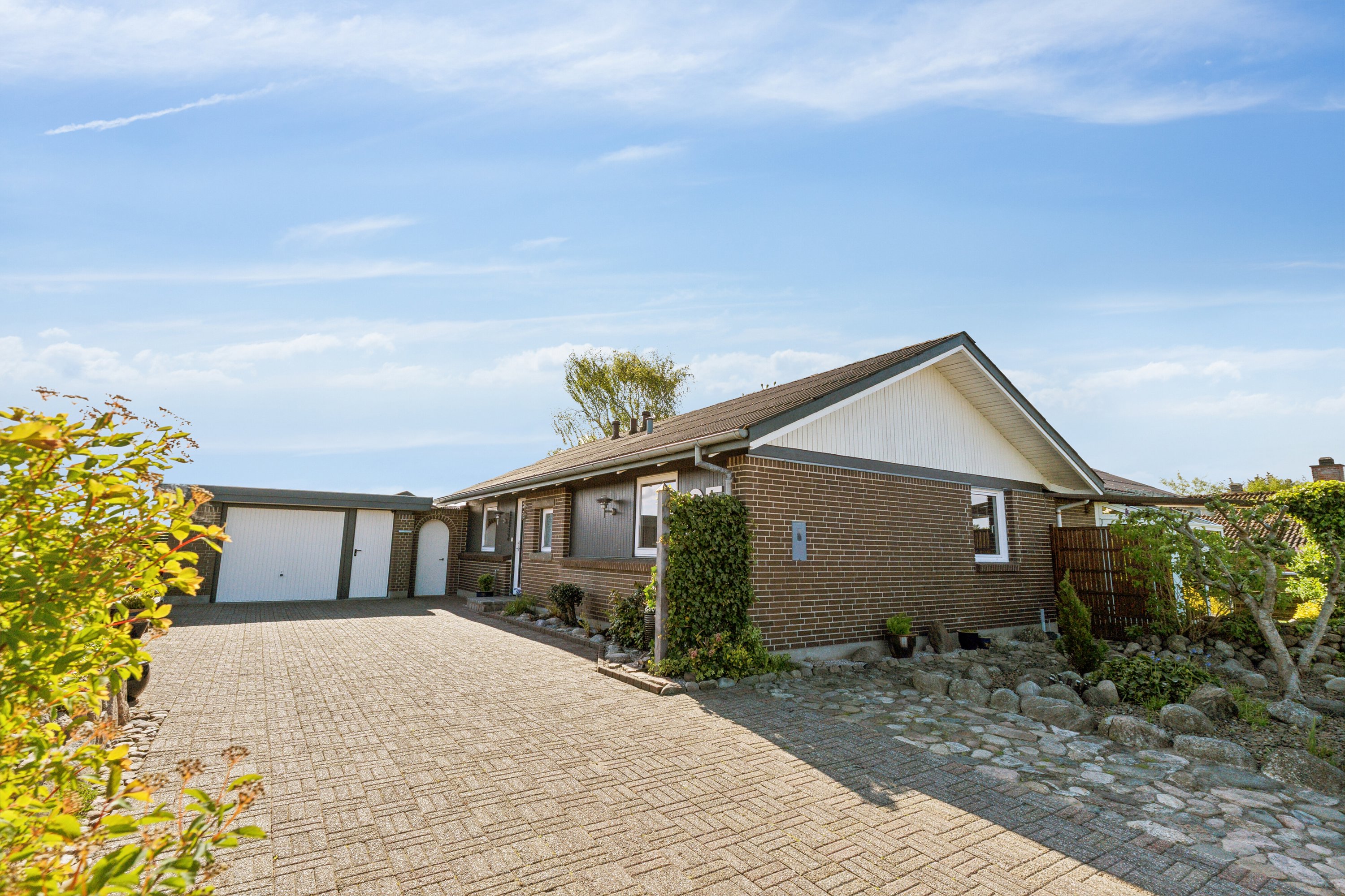 Fremhævet set fra vejen billede i fuldskærmstilstand. Billede af Friggsvej 25, 9870 Sindal