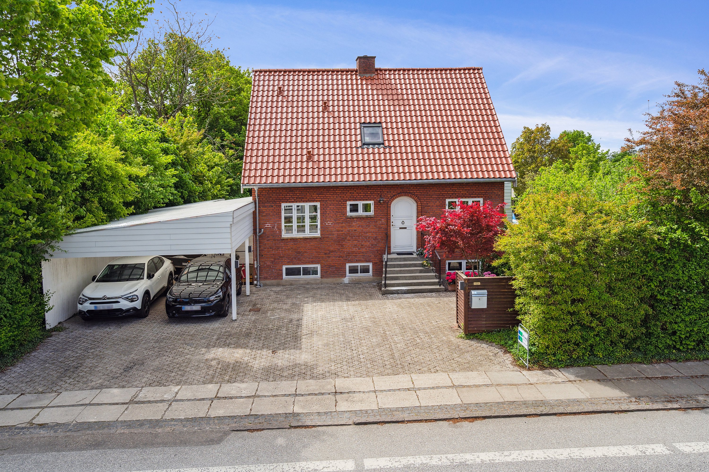 Fremhævet set fra vejen billede i fuldskærmstilstand. Billede af Ringstedvej 97, 4690 Haslev