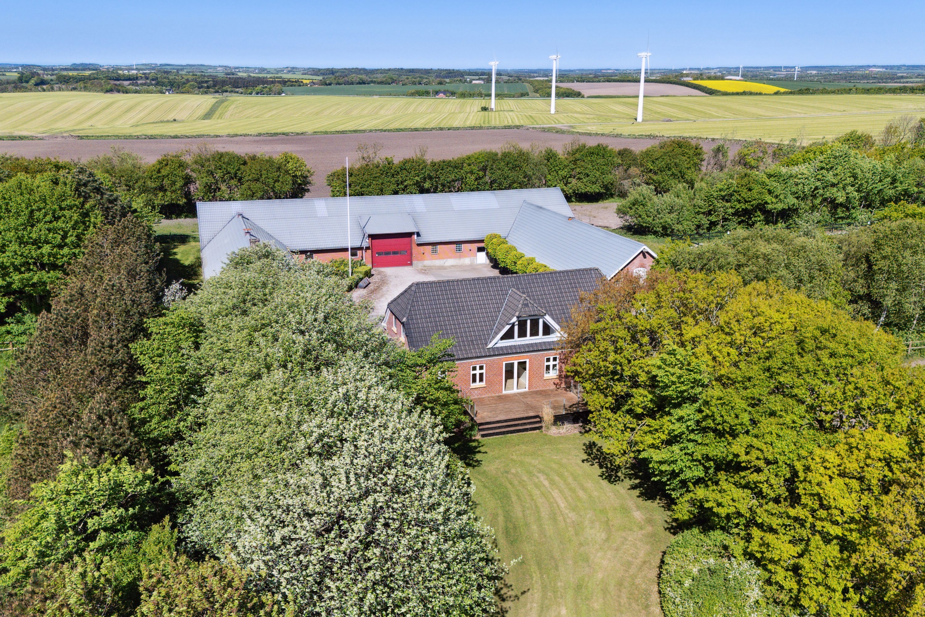 Miniaturebillede 1: set fra haven. Billede af Åsvej 4, Silstrup, 7700 Thisted