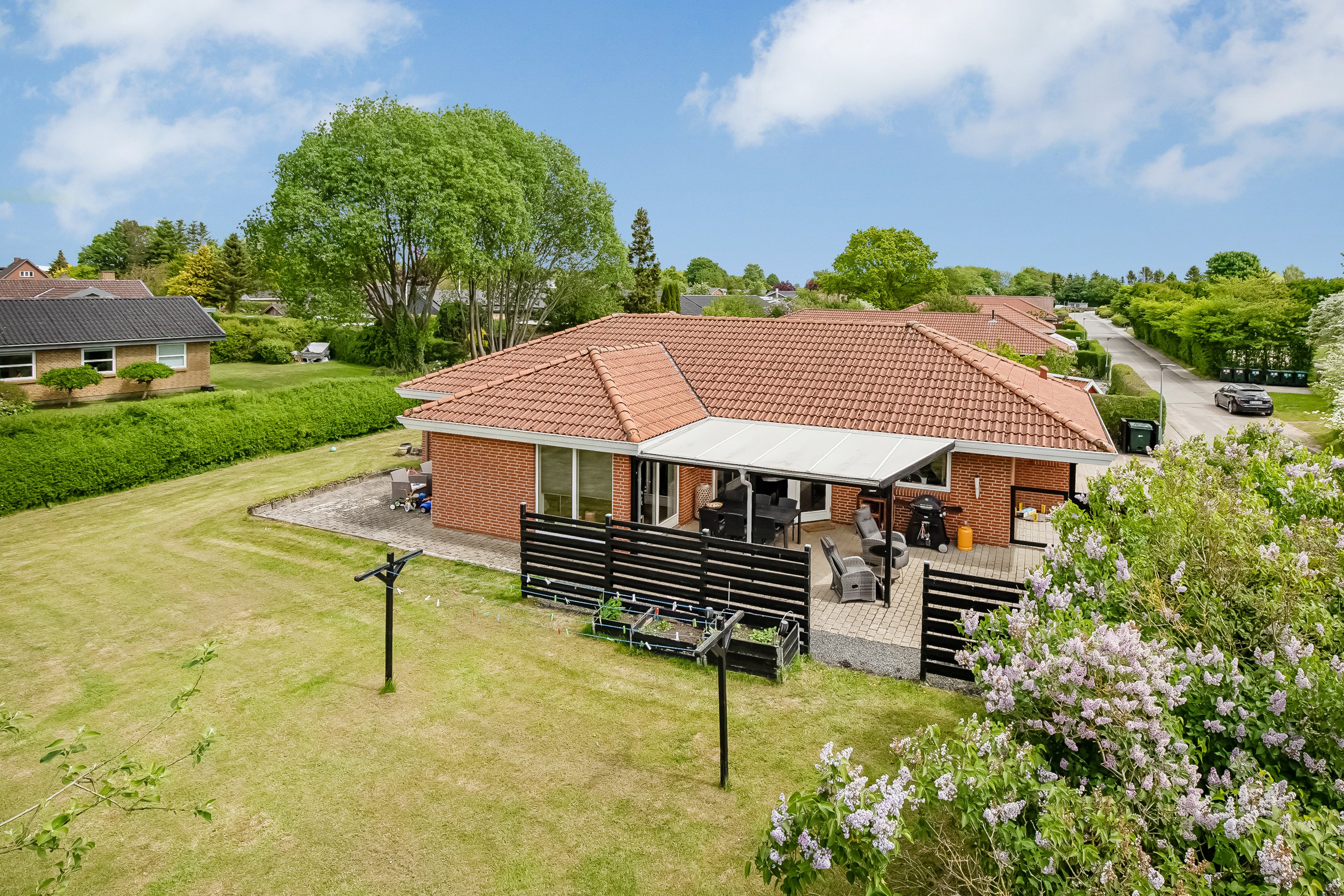 Miniaturebillede 1: mastefoto. Billede af Hechtsvej 28, 6052 Viuf