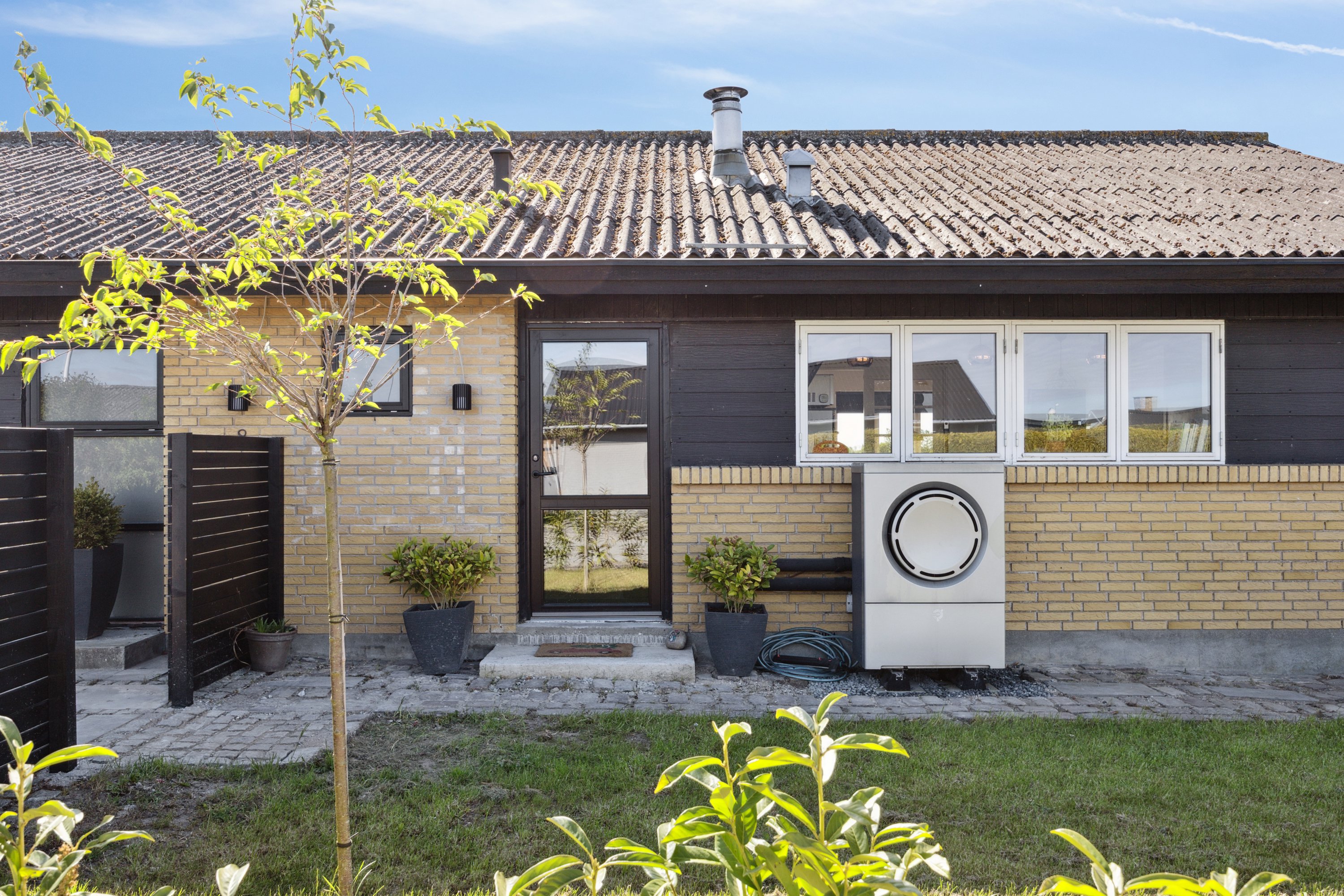 Fremhævet ejendom 1 billede i fuldskærmstilstand. Billede af Fennevej 8, 4671 Strøby