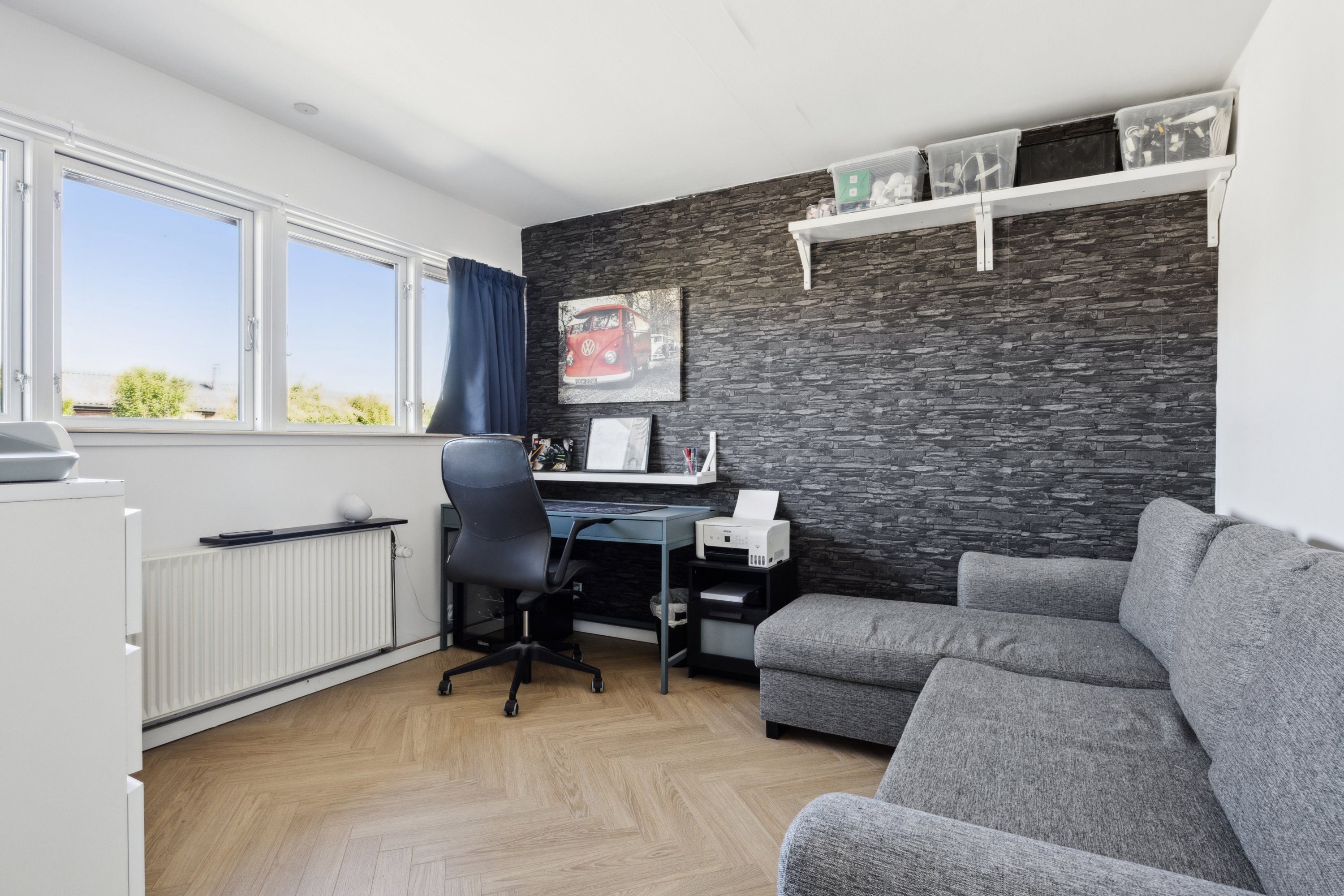 Fremhævet stue billede i fuldskærmstilstand. Billede af Fennevej 8, 4671 Strøby