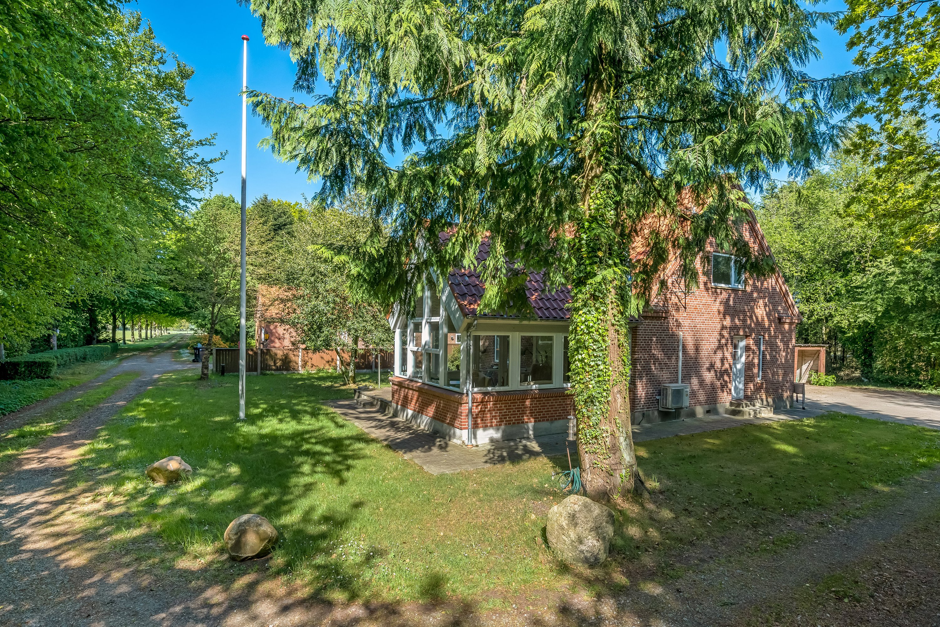 Fremhævet facade billede i fuldskærmstilstand. Billede af Nørholmvej 7, Hoven, 6880 Tarm