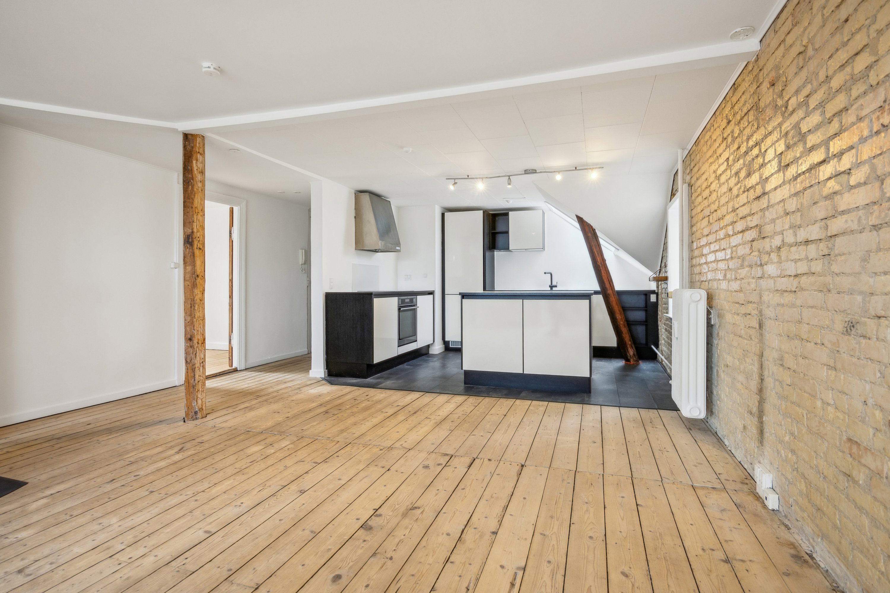 Fremhævet stue billede i fuldskærmstilstand. Billede af Løkkegade 16A, 3. th., 9000 Aalborg