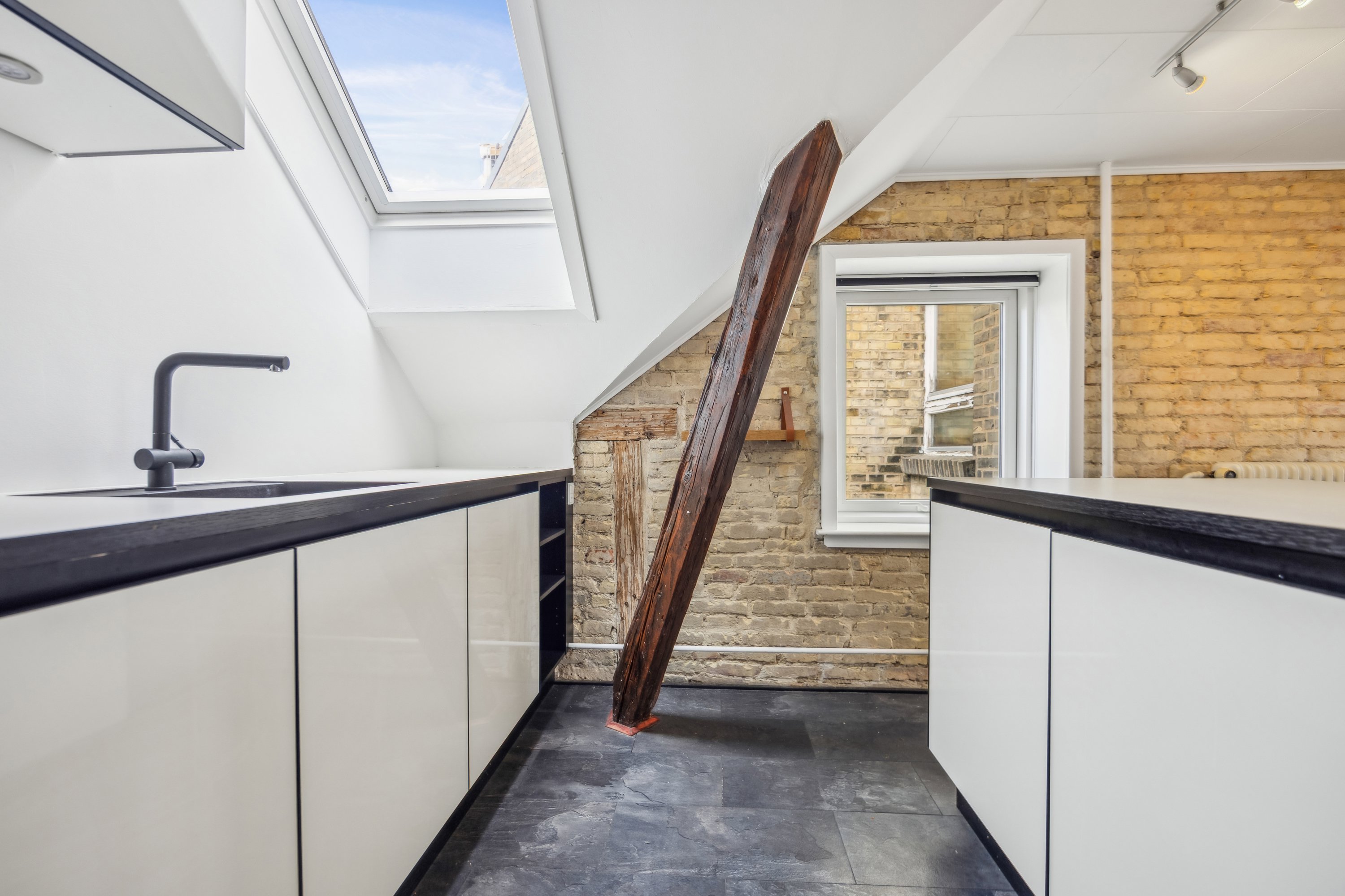 Fremhævet badeværelse billede i fuldskærmstilstand. Billede af Løkkegade 16A, 3. th., 9000 Aalborg