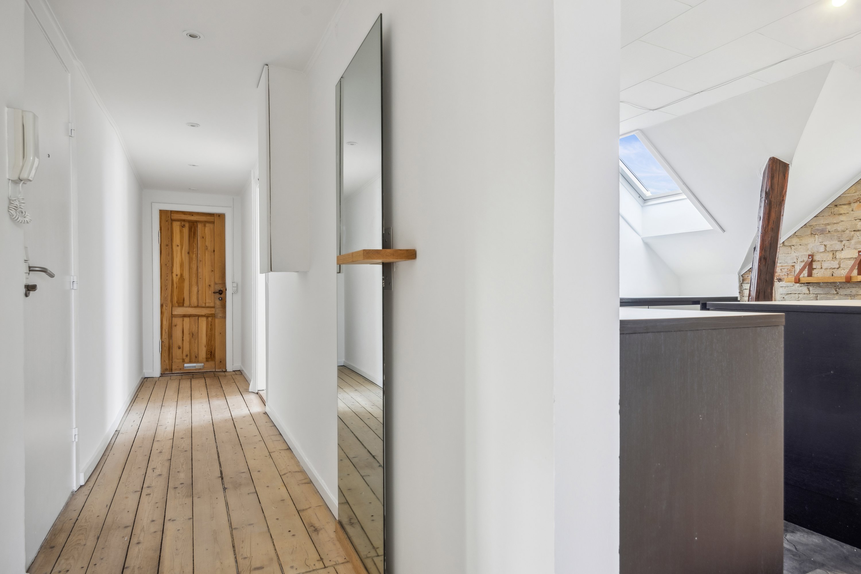 Fremhævet gang billede i fuldskærmstilstand. Billede af Løkkegade 16A, 3. th., 9000 Aalborg