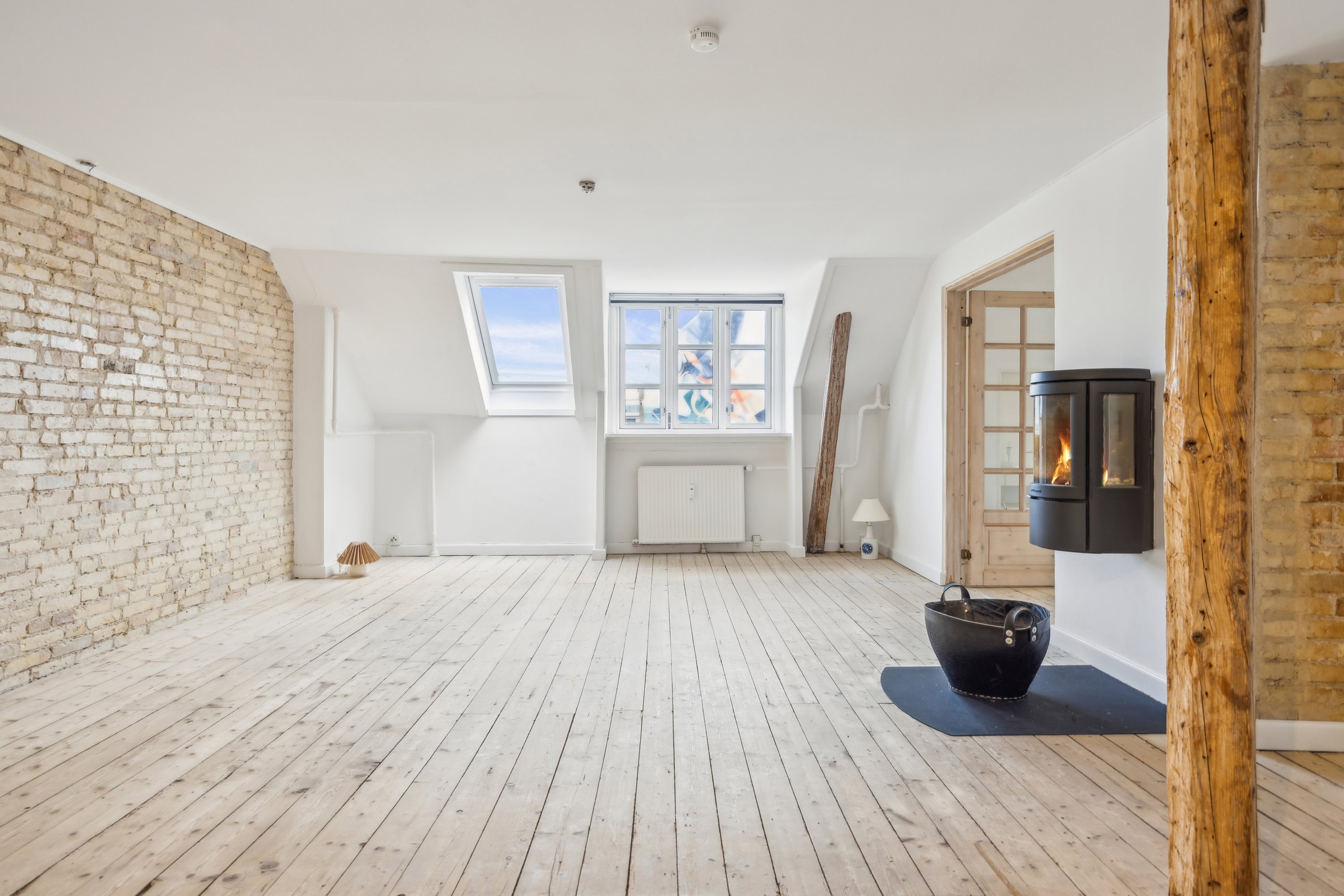 Fremhævet stue billede i fuldskærmstilstand. Billede af Løkkegade 16A, 3. th., 9000 Aalborg