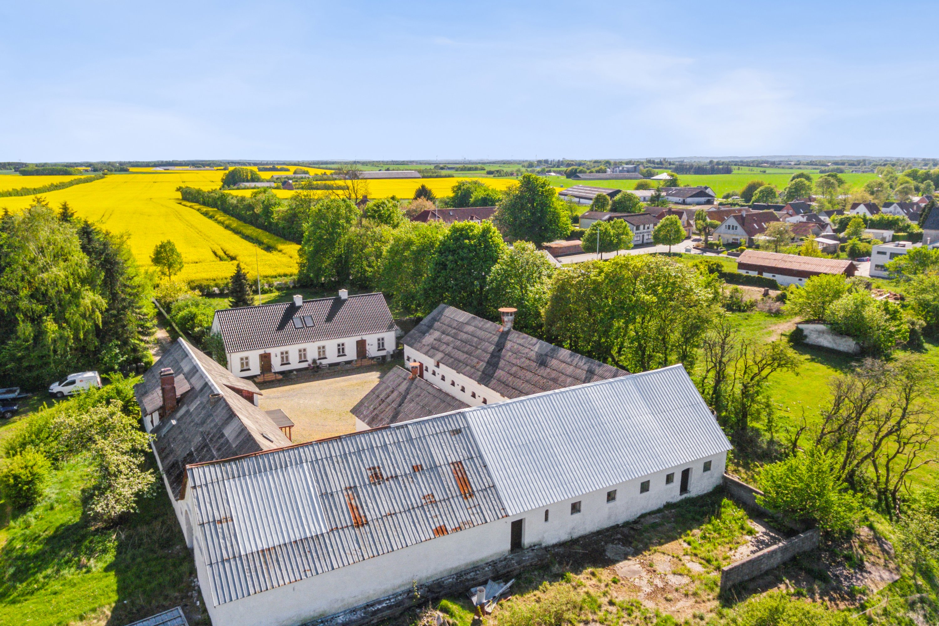 Fremhævet luftfoto billede i fuldskærmstilstand. Billede af Tolstrupvej 6, Thorup, 9330 Dronninglund