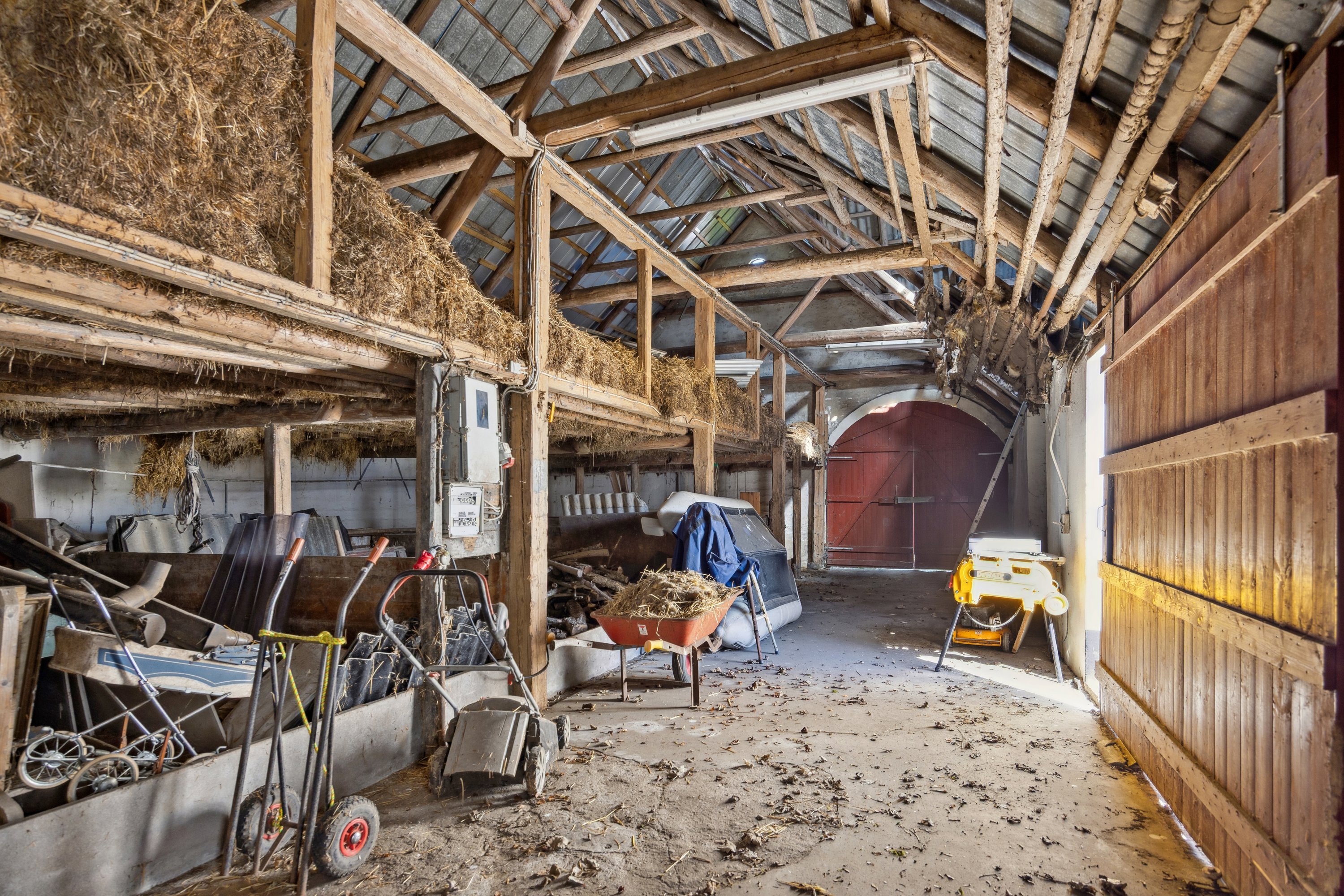 Fremhævet stald billede i fuldskærmstilstand. Billede af Tolstrupvej 6, Thorup, 9330 Dronninglund