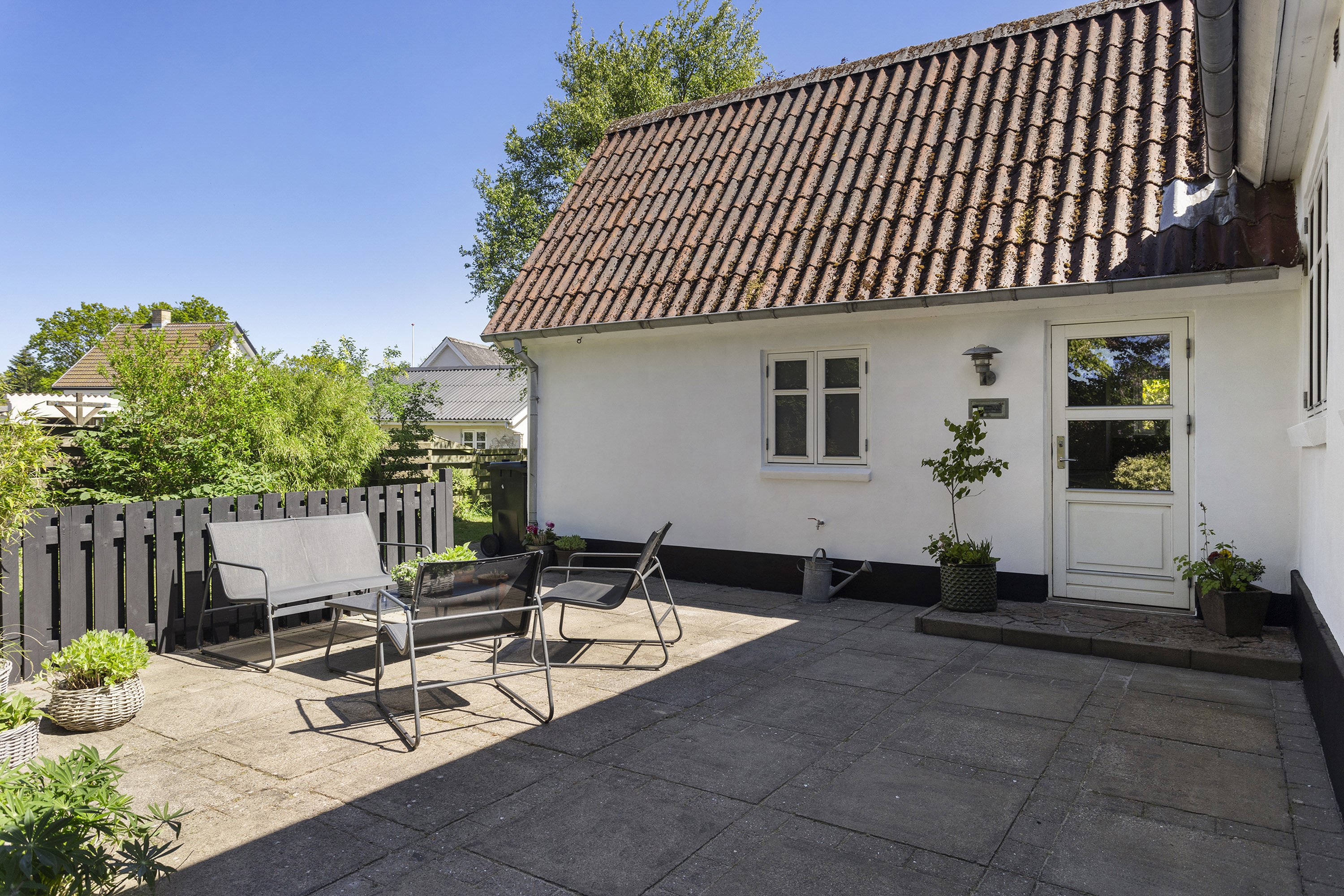 Fremhævet terrasse billede i fuldskærmstilstand. Billede af Meldahlsvej 2A, 9300 Sæby