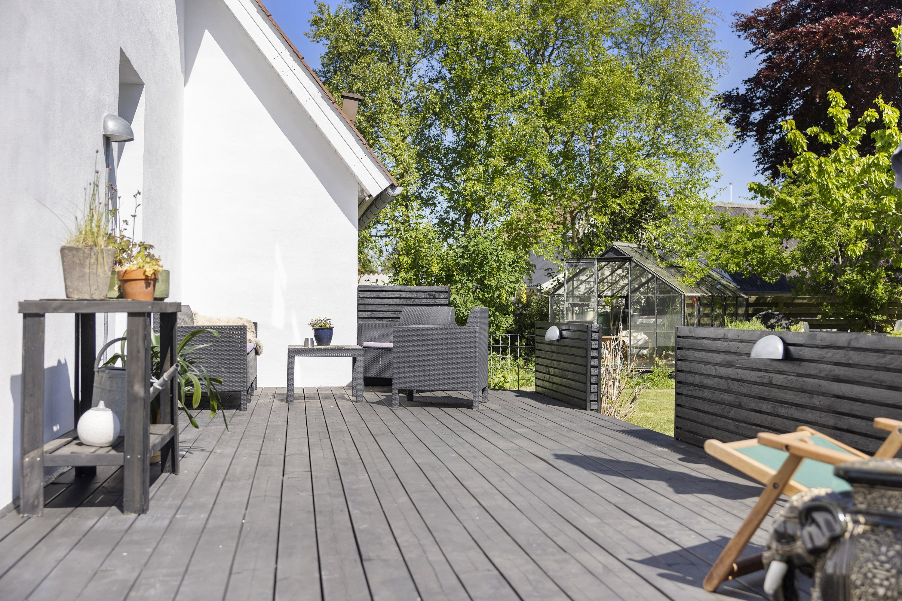 Fremhævet terrasse billede i fuldskærmstilstand. Billede af Meldahlsvej 2A, 9300 Sæby