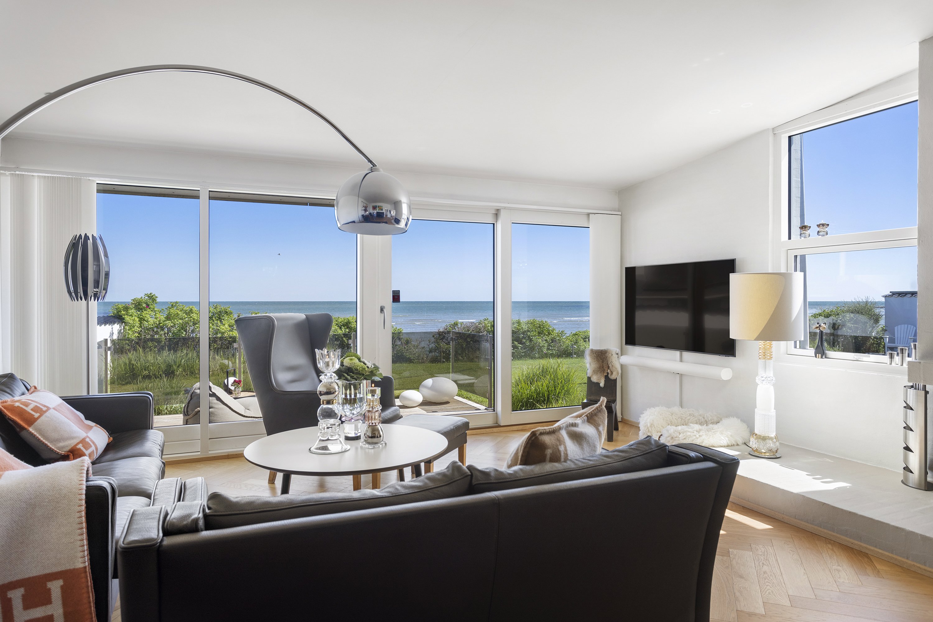 Fremhævet stue billede i fuldskærmstilstand. Billede af Brovigvej 10, 9900 Frederikshavn