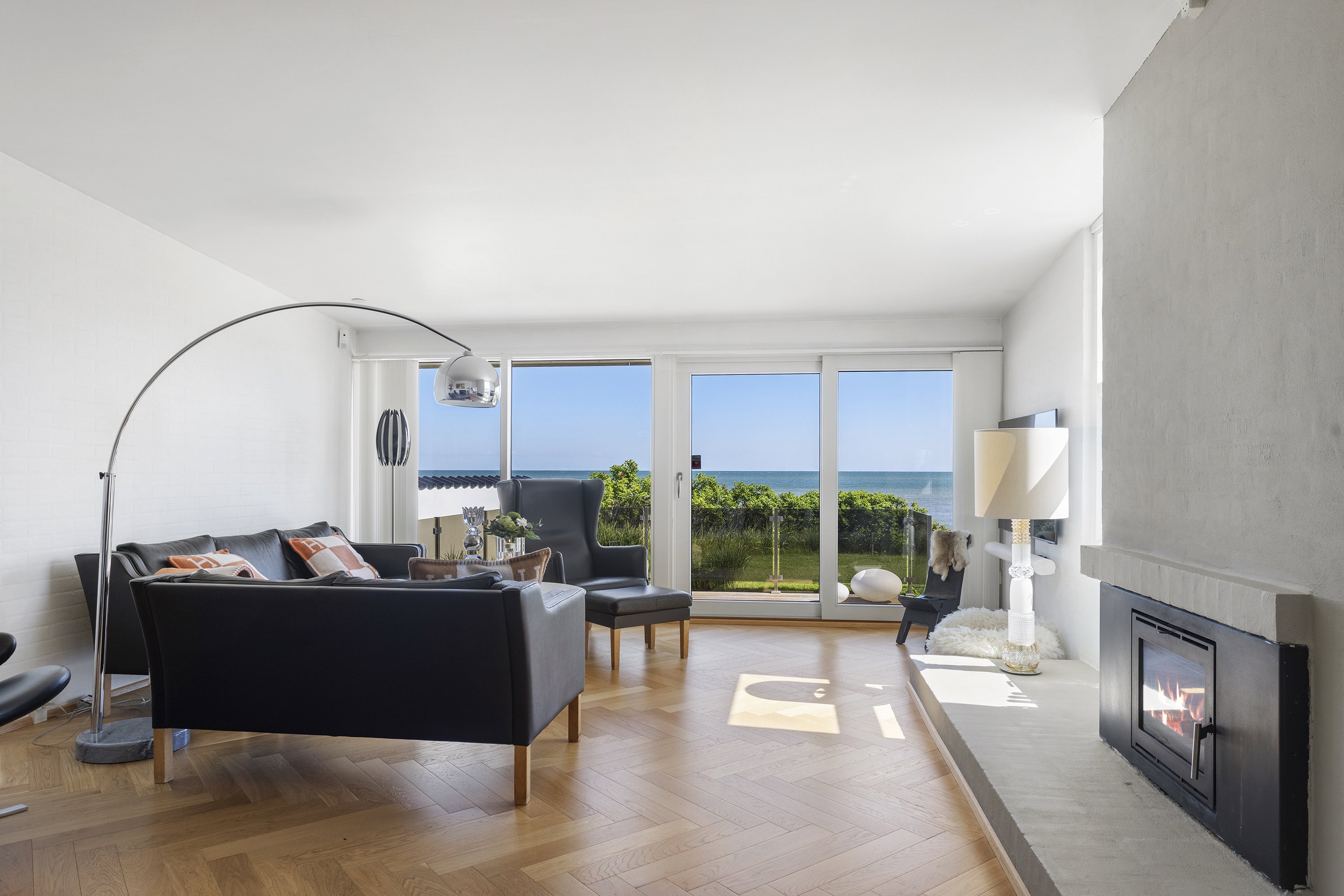 Fremhævet stue billede i fuldskærmstilstand. Billede af Brovigvej 10, 9900 Frederikshavn