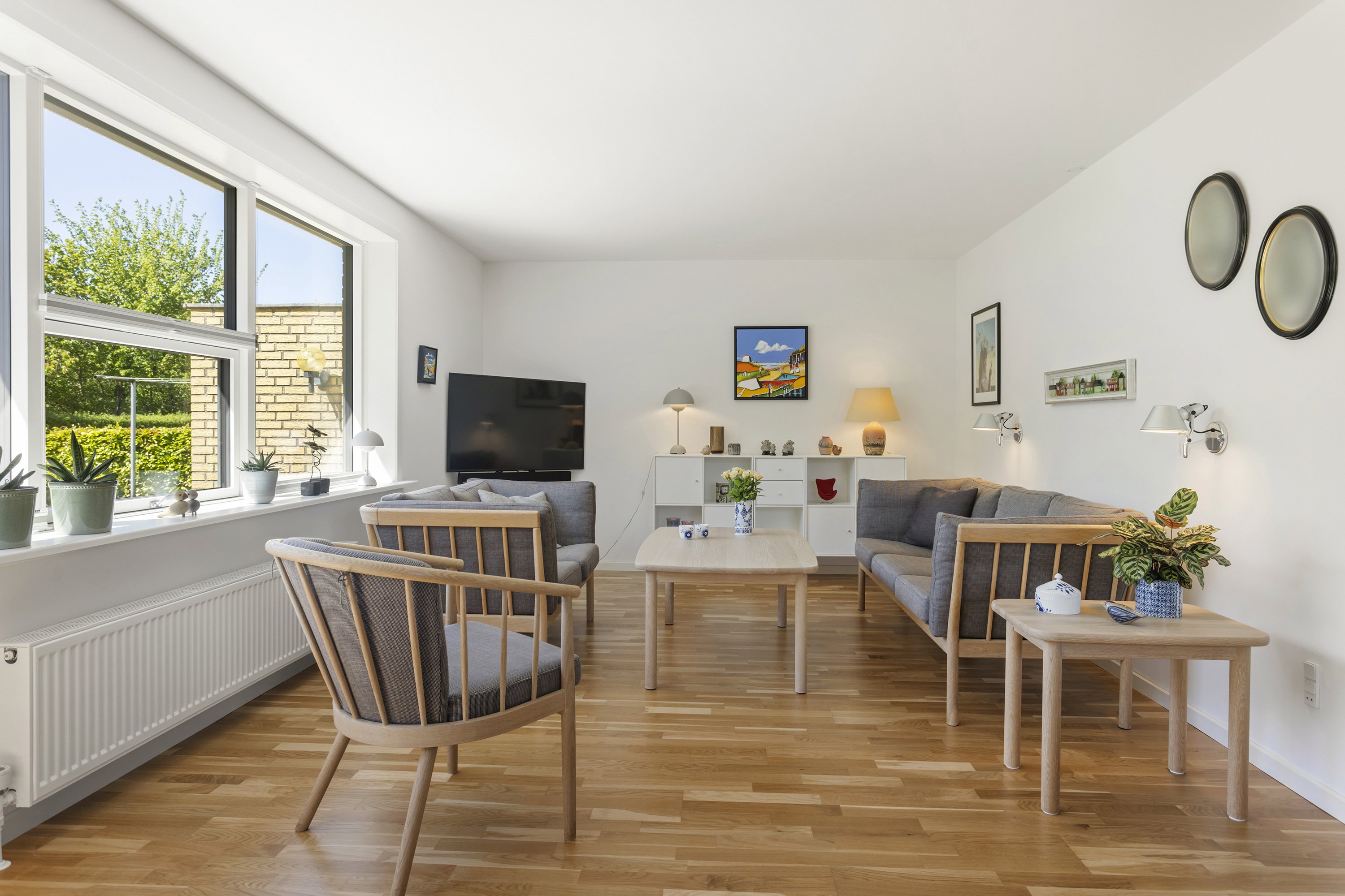 Fremhævet stue billede i fuldskærmstilstand. Billede af Nyvangen 22, 9870 Sindal