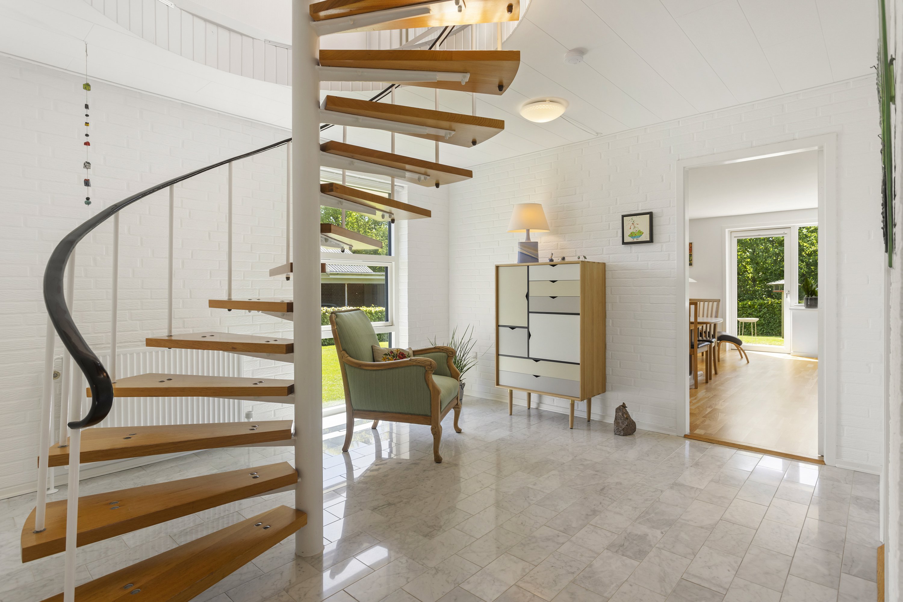 Fremhævet gang billede i fuldskærmstilstand. Billede af Nyvangen 22, 9870 Sindal