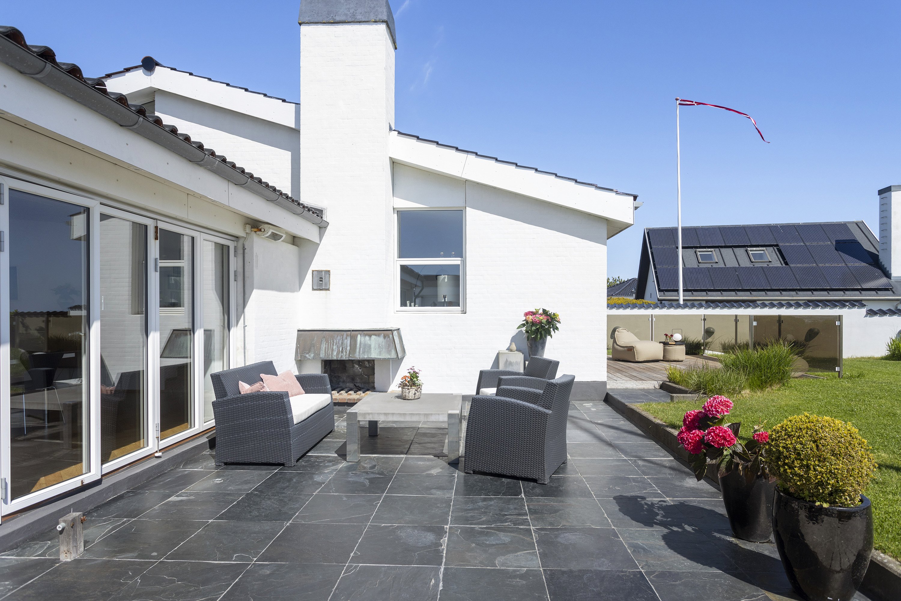 Fremhævet terrasse billede i fuldskærmstilstand. Billede af Brovigvej 10, 9900 Frederikshavn