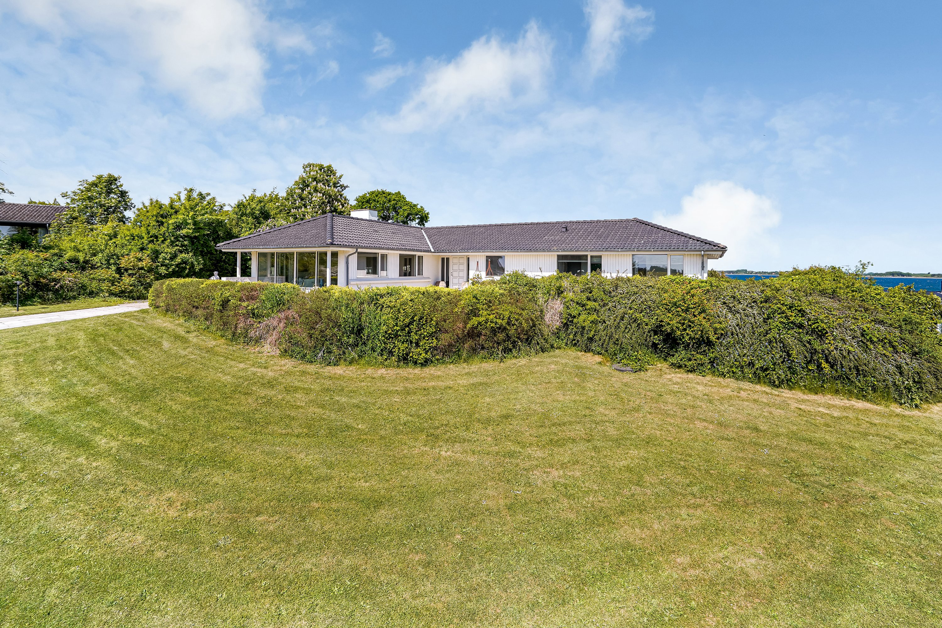 Fremhævet have billede i fuldskærmstilstand. Billede af Madehøjvej 4, Midskov, 5370 Mesinge