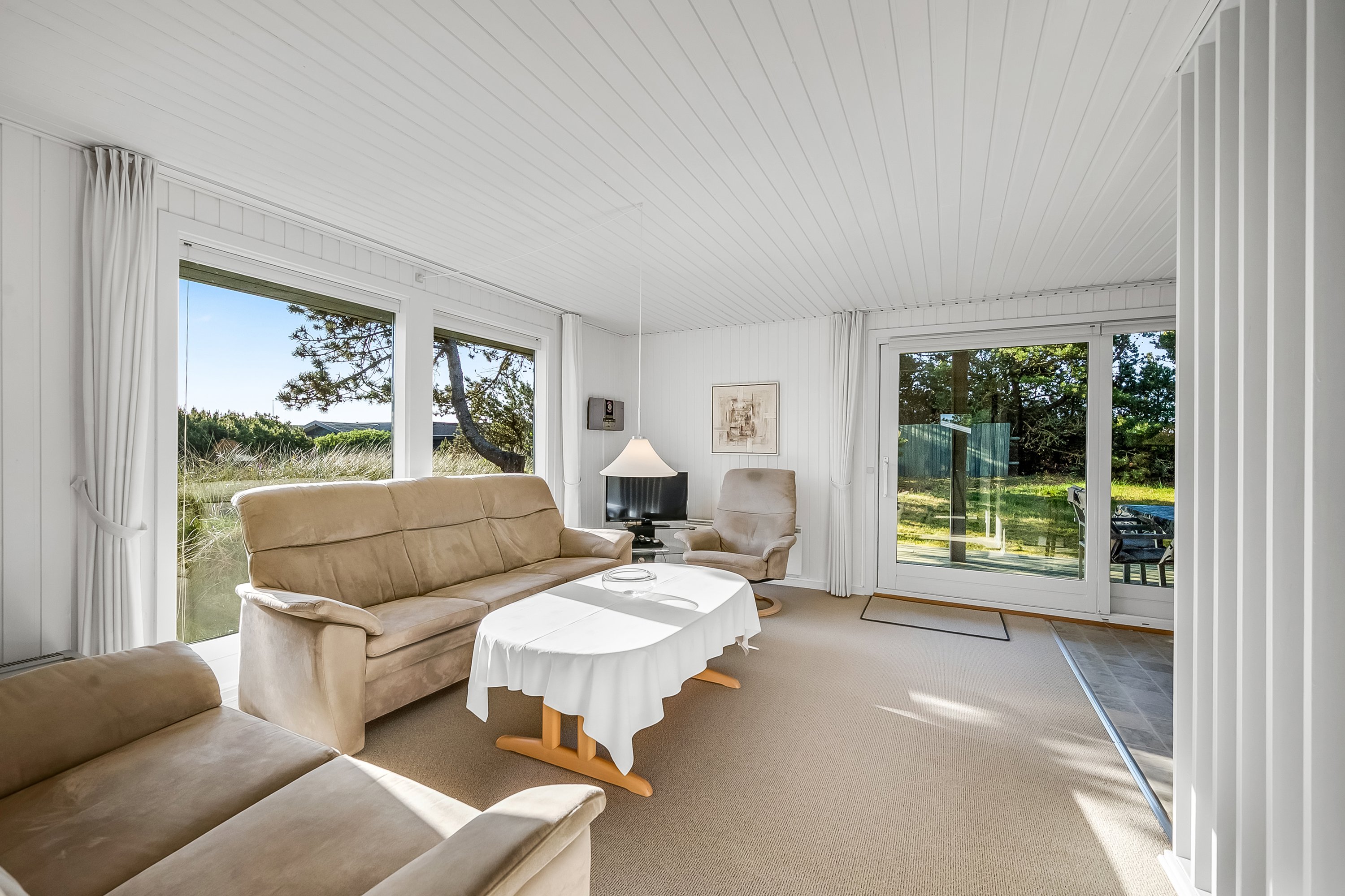 Fremhævet stue billede i fuldskærmstilstand. Billede af Nordsøvej 257, Søndervig, 6950 Ringkøbing