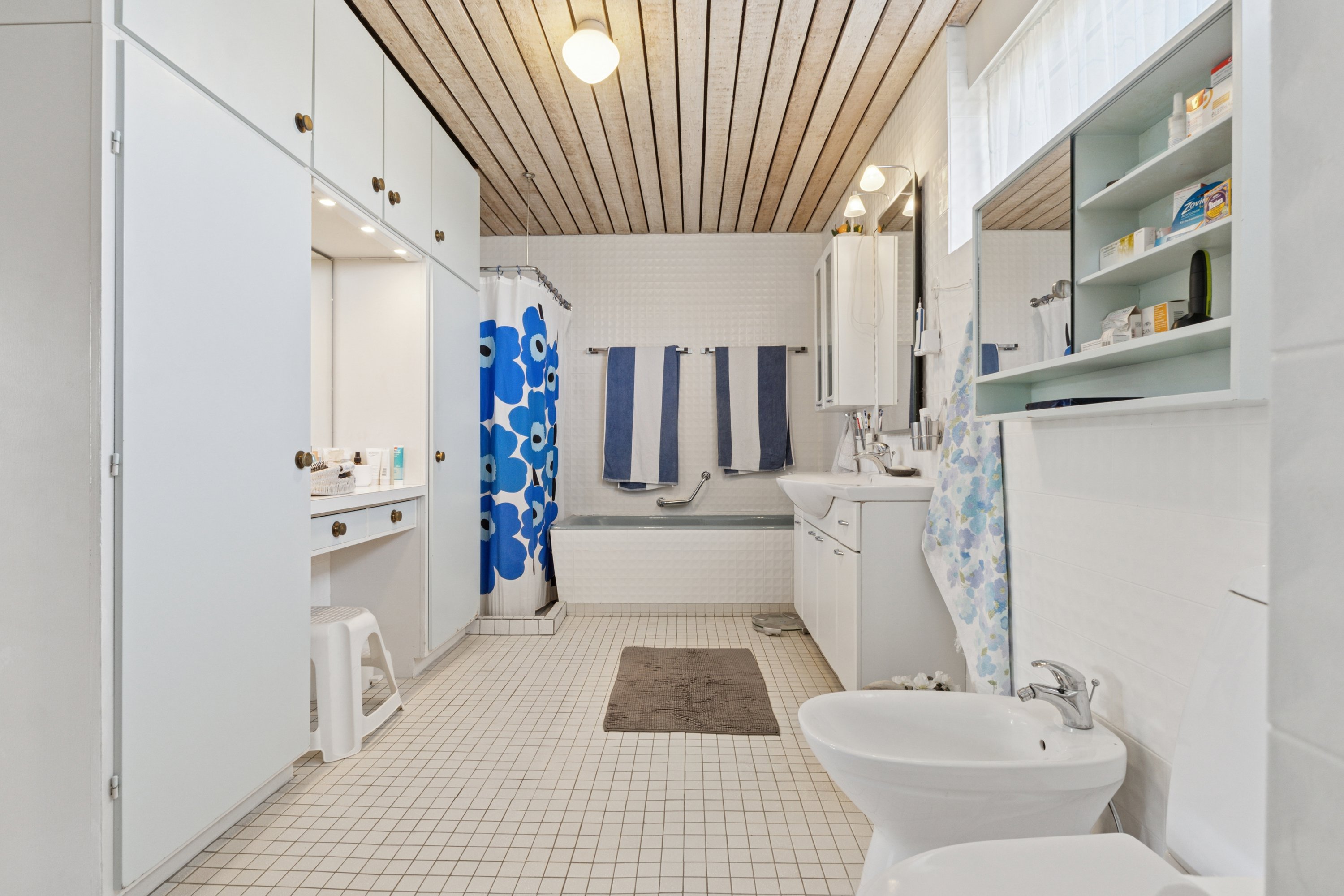 Fremhævet badeværelse billede i fuldskærmstilstand. Billede af Rugbjergvej 95, Stavtrup, 8260 Viby J