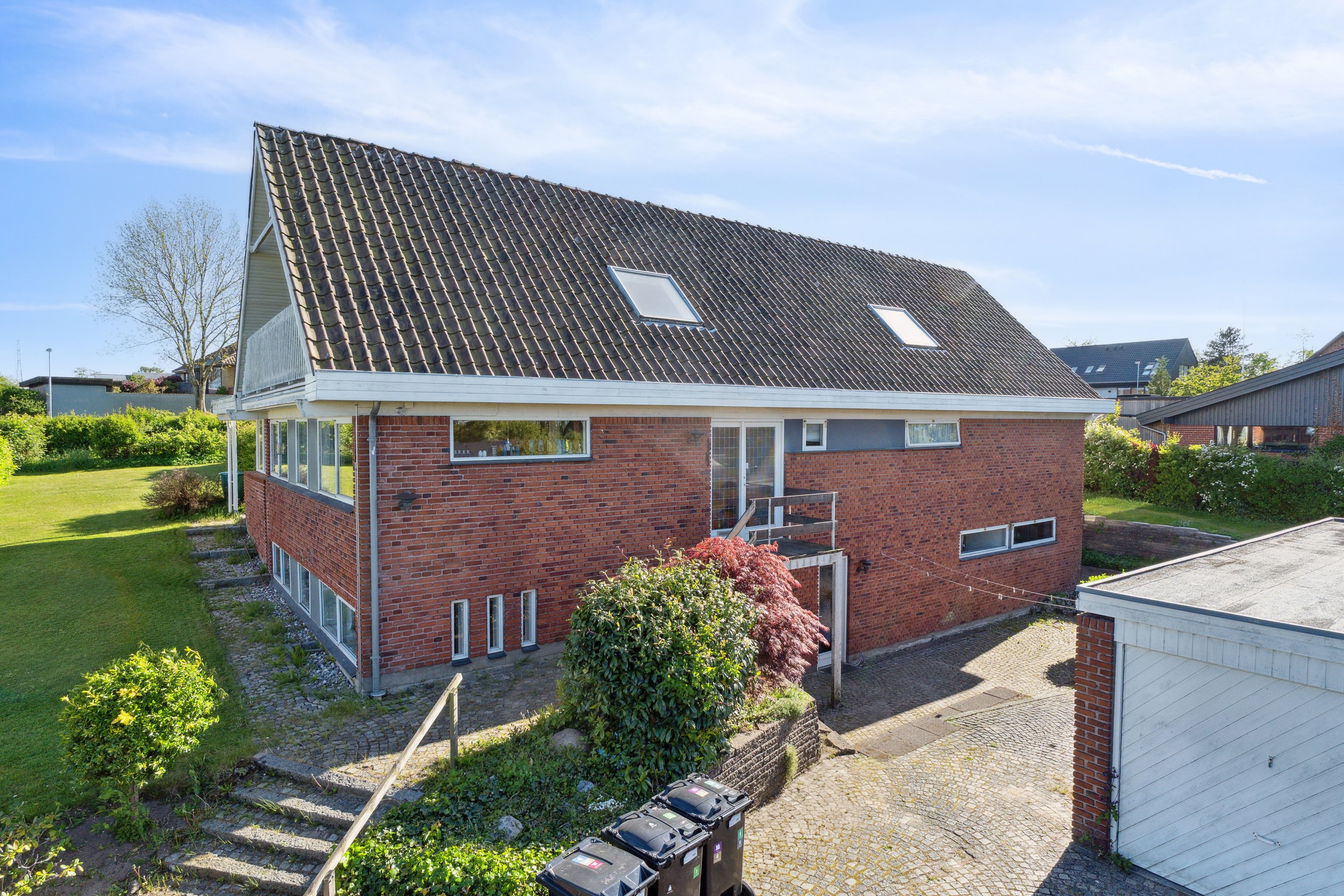 Fremhævet ejendommen billede i fuldskærmstilstand. Billede af Rugbjergvej 95, Stavtrup, 8260 Viby J