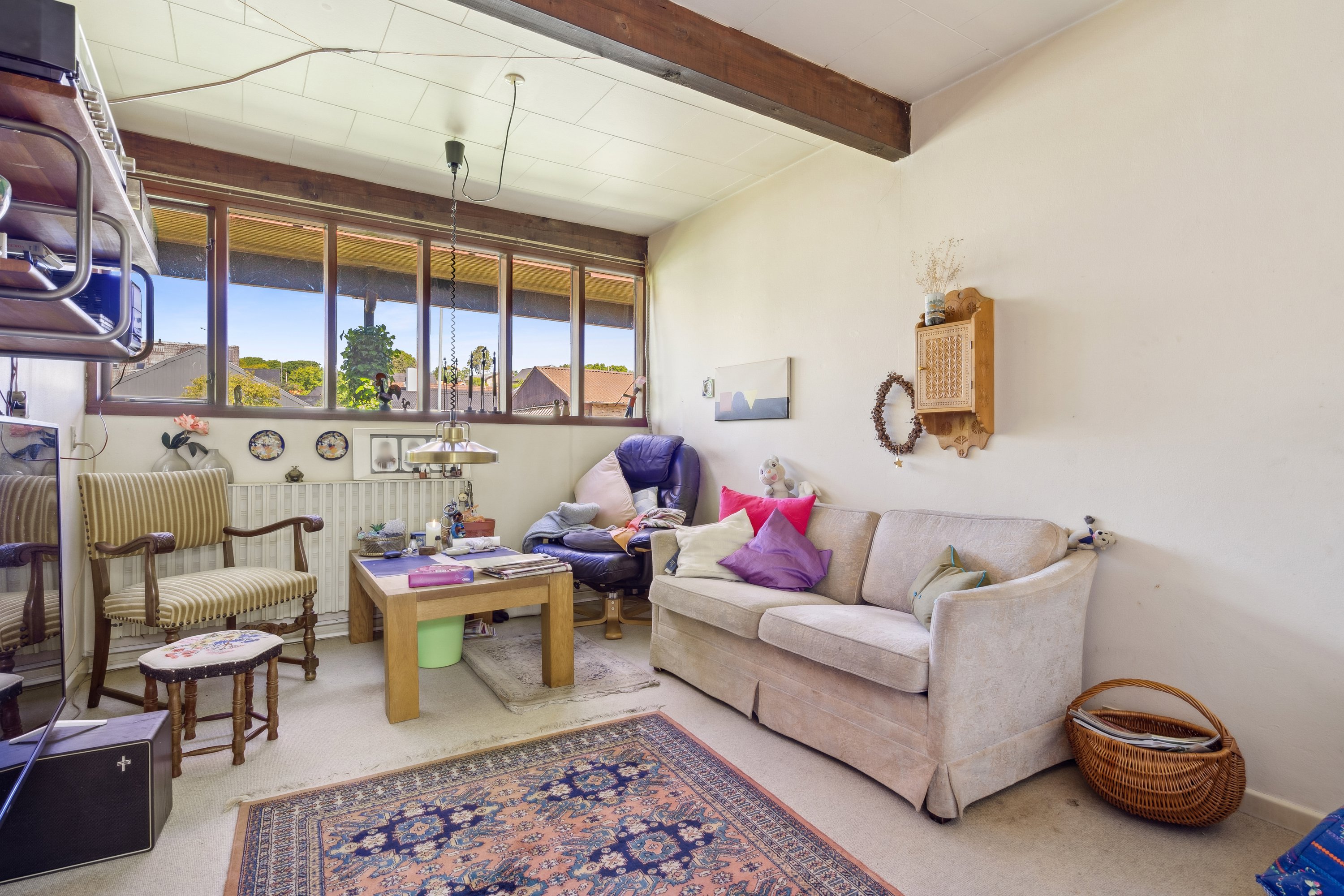 Fremhævet stue billede i fuldskærmstilstand. Billede af Skovvej 3, 9560 Hadsund