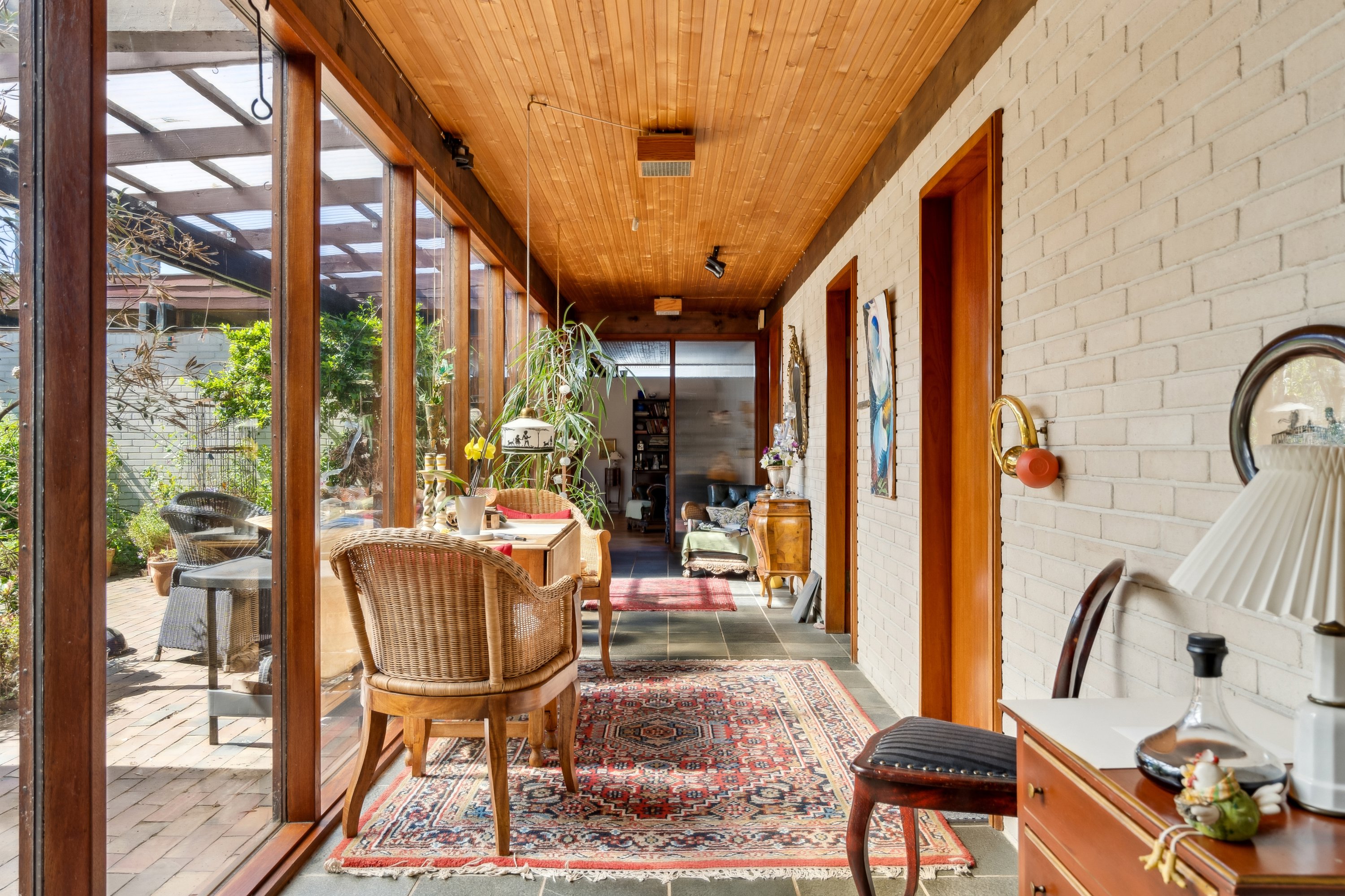 Fremhævet stue billede i fuldskærmstilstand. Billede af Skovvej 3, 9560 Hadsund