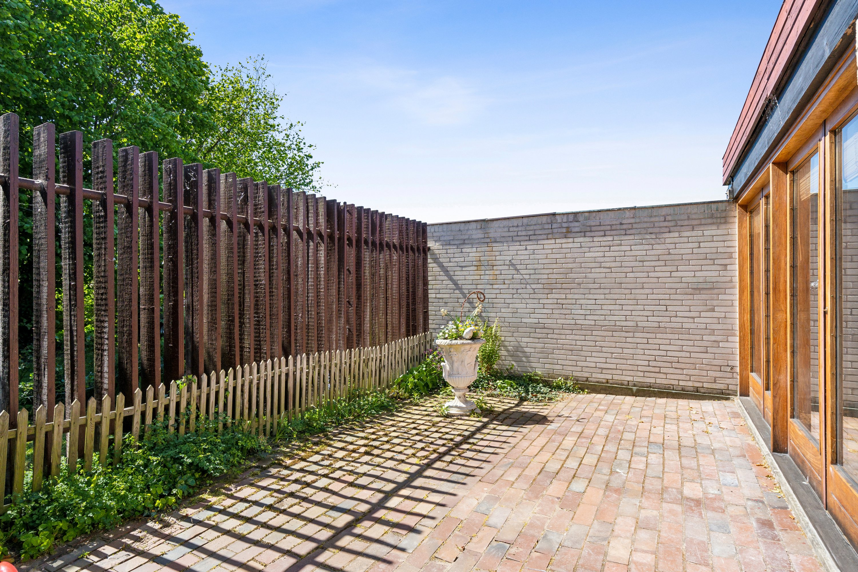 Fremhævet terrasse billede i fuldskærmstilstand. Billede af Skovvej 3, 9560 Hadsund