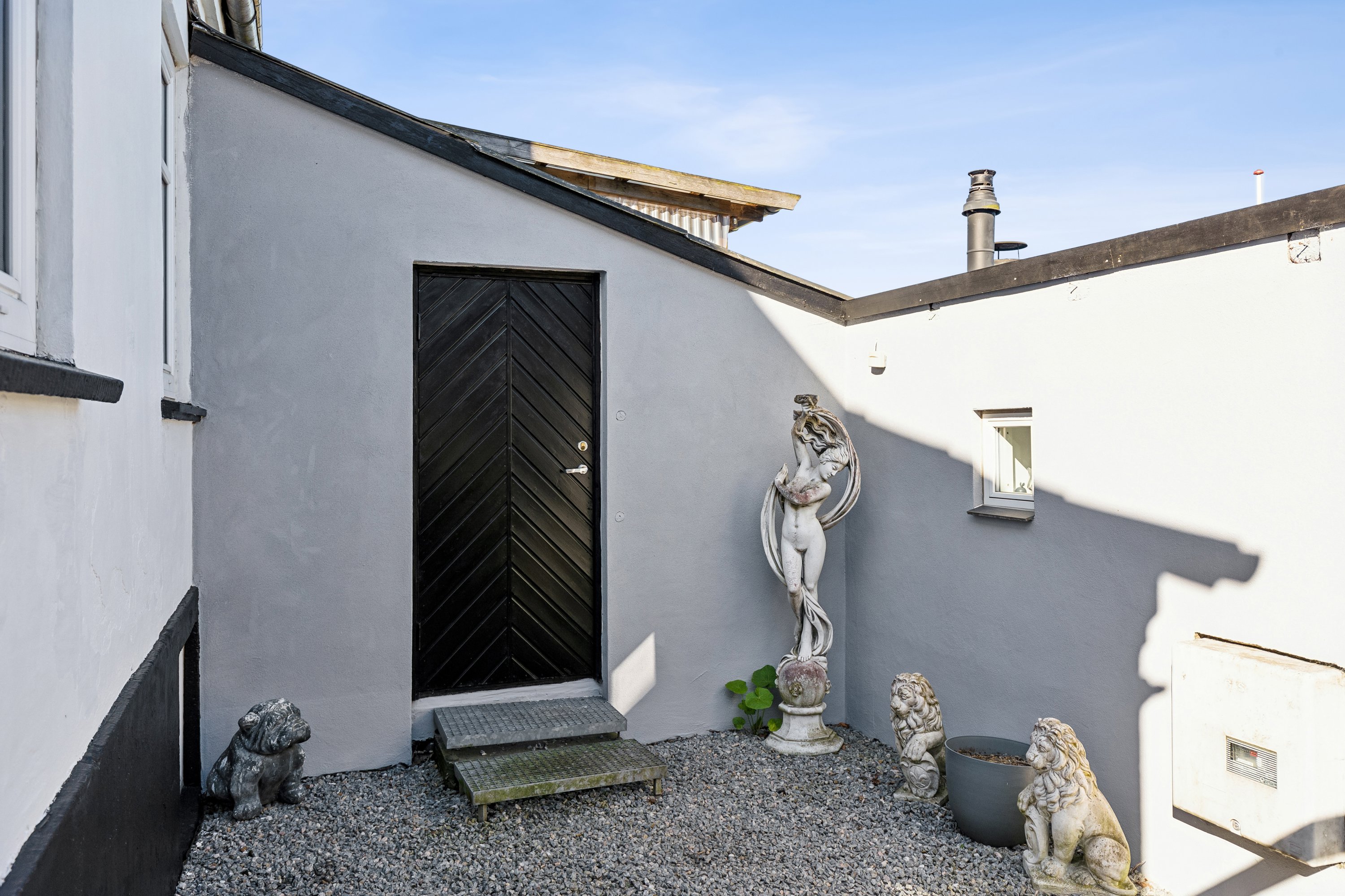 Fremhævet ejendom billede i fuldskærmstilstand. Billede af Hovedgaden 109, 4295 Stenlille