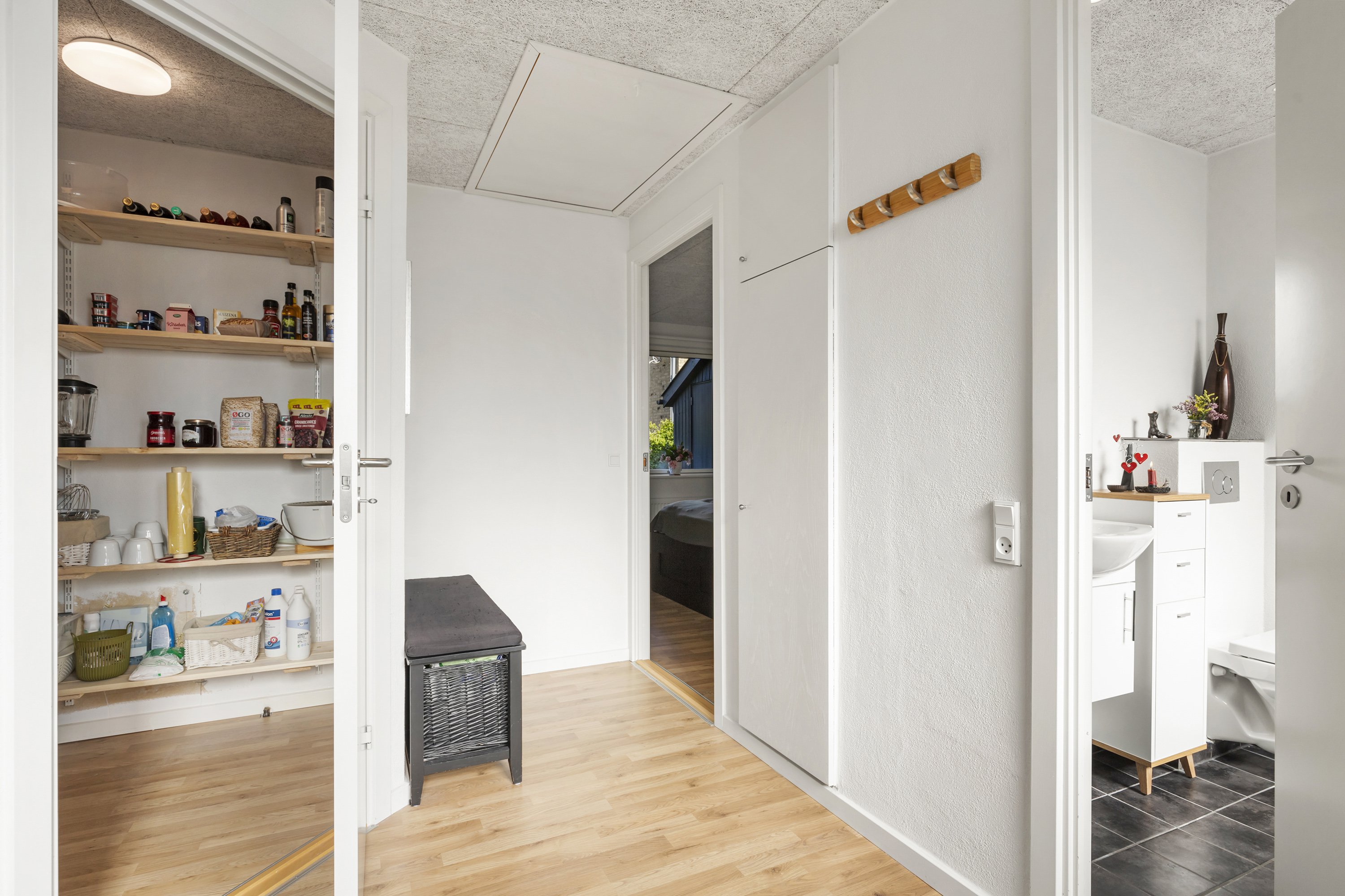 Fremhævet entré billede i fuldskærmstilstand. Billede af Søndervang 10A, 9600 Aars