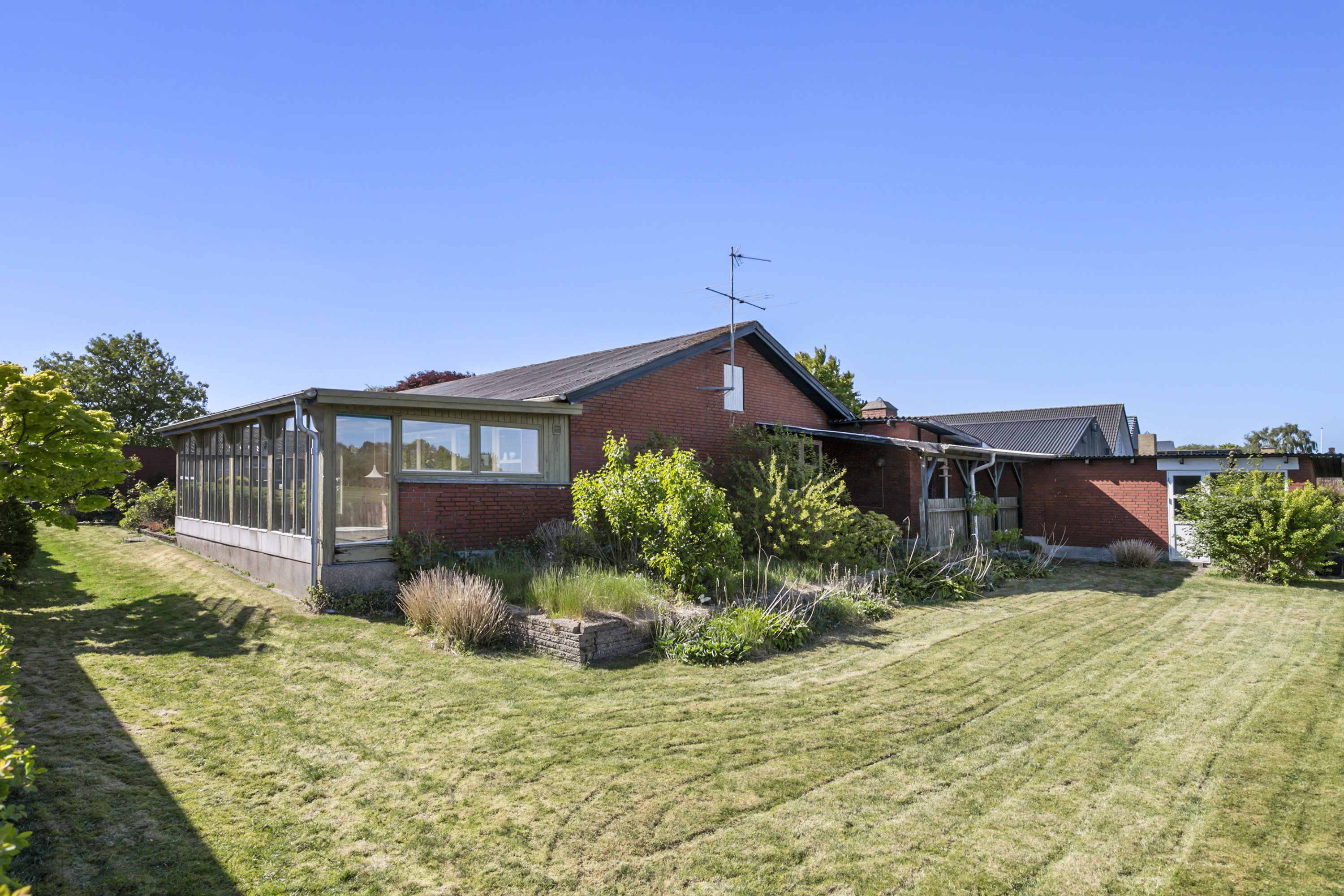 Fremhævet ejendommen billede i fuldskærmstilstand. Billede af Nygade 9, Østrup, 9600 Aars