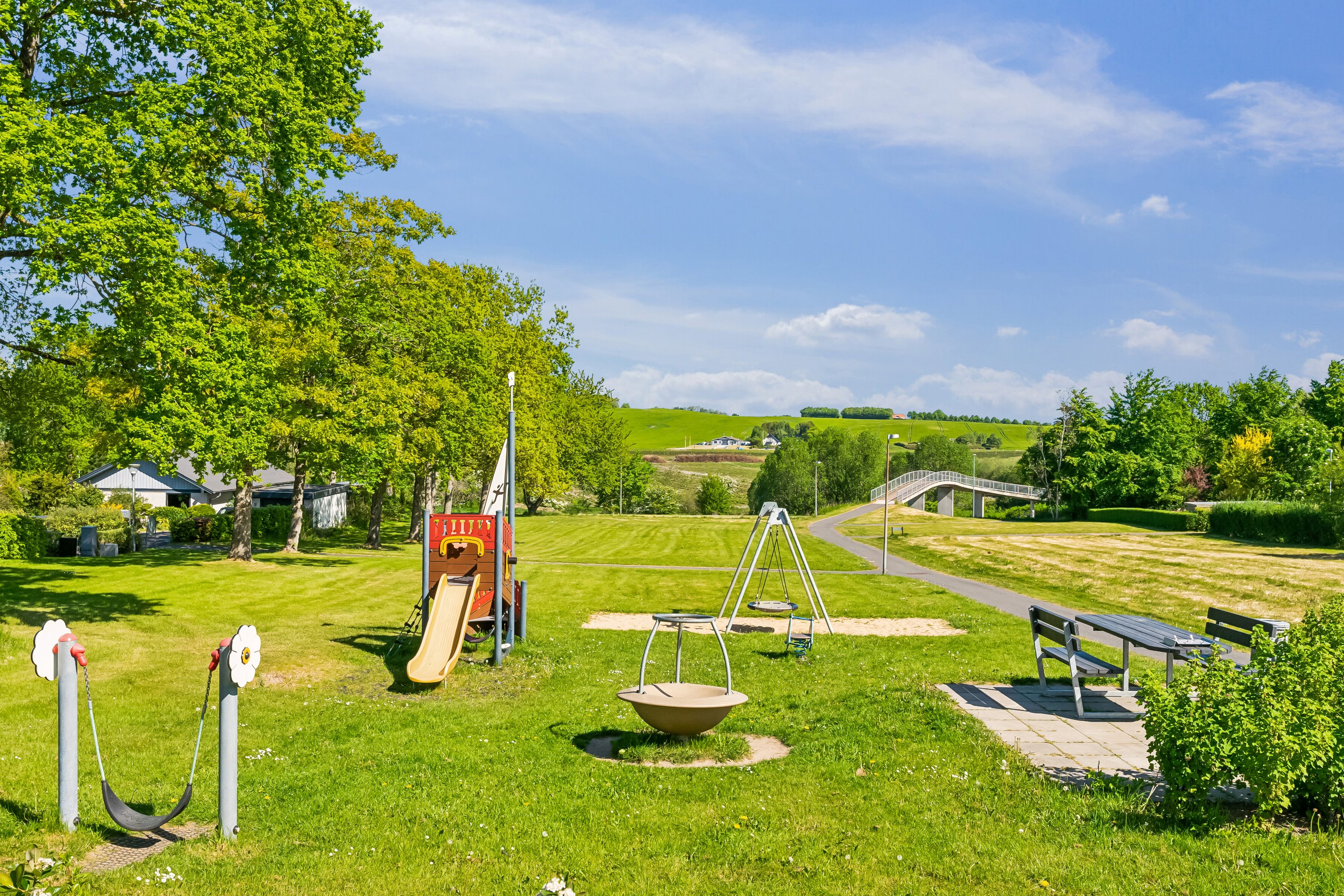 Fremhævet omgivelser billede i fuldskærmstilstand. Billede af Sofienlundparken 12A, 8860 Ulstrup
