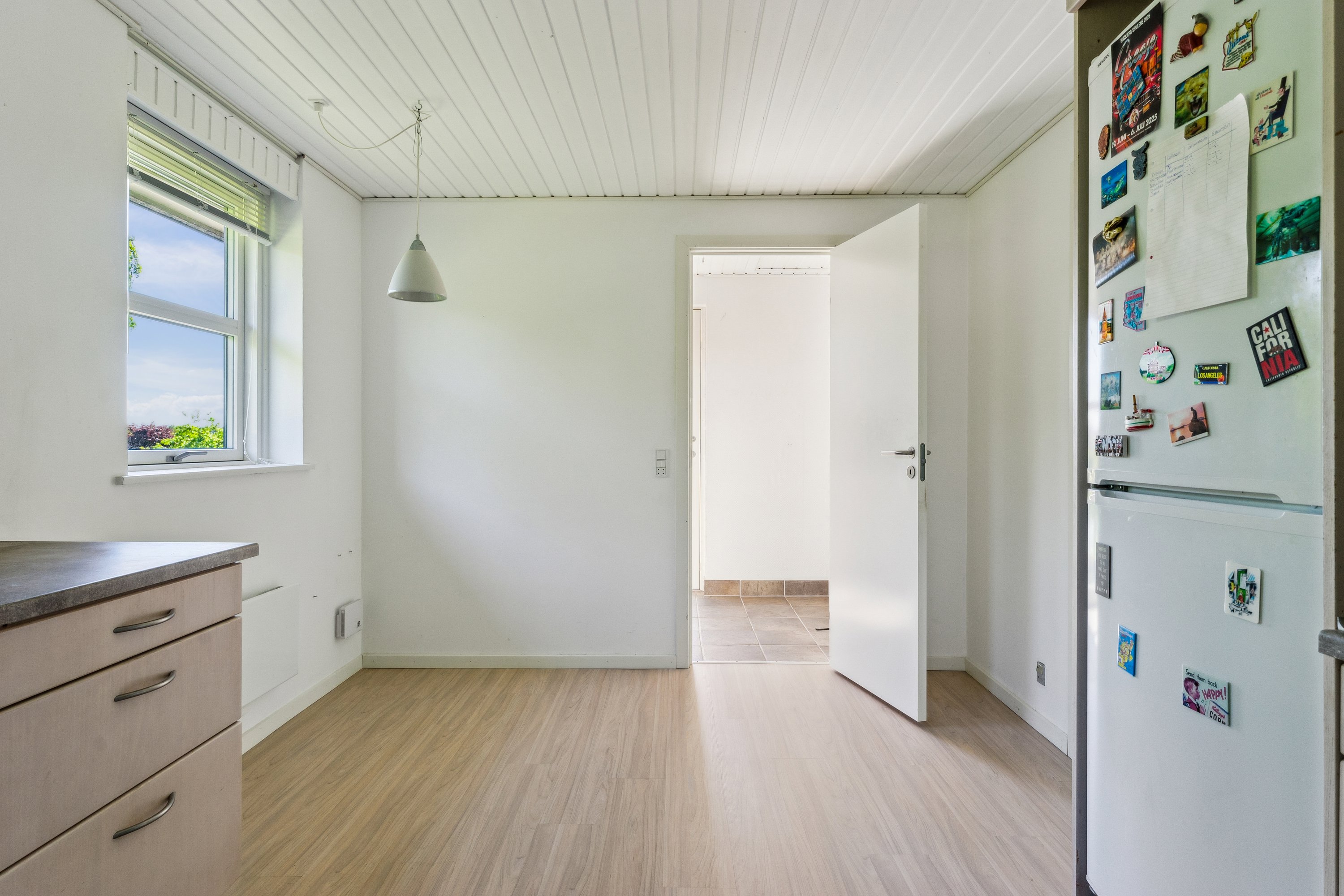 Fremhævet værelse billede i fuldskærmstilstand. Billede af Sofienlundparken 12A, 8860 Ulstrup