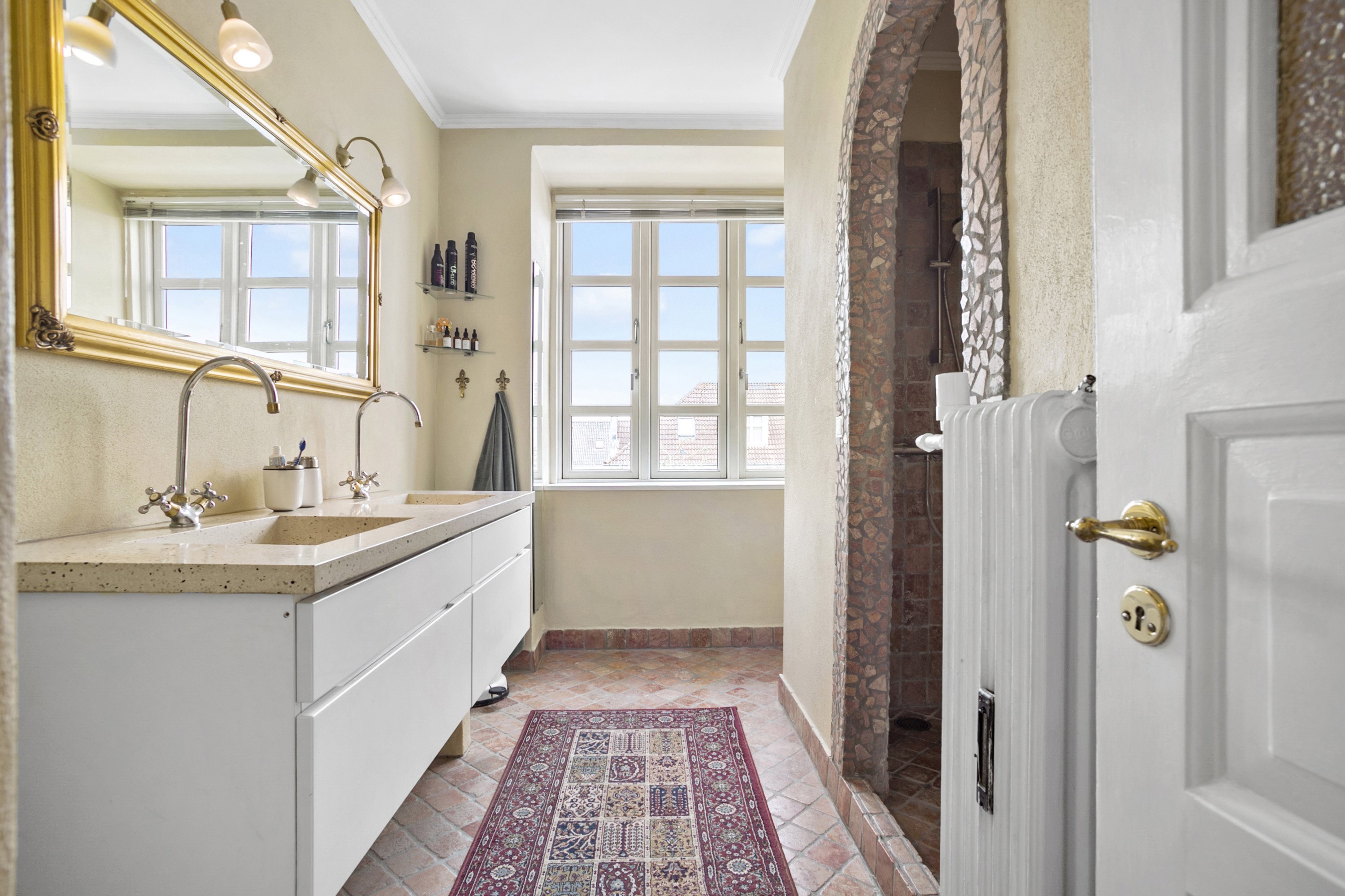 Fremhævet  billede i fuldskærmstilstand. Billede af Hobrovej 73, 9000 Aalborg