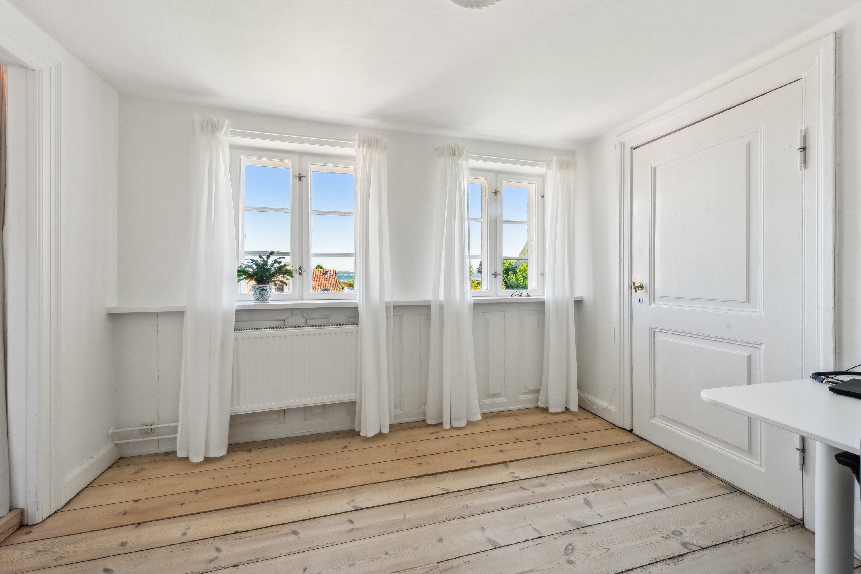 Fremhævet værelse 1. sal billede i fuldskærmstilstand. Billede af Lappen 18, 3000 Helsingør