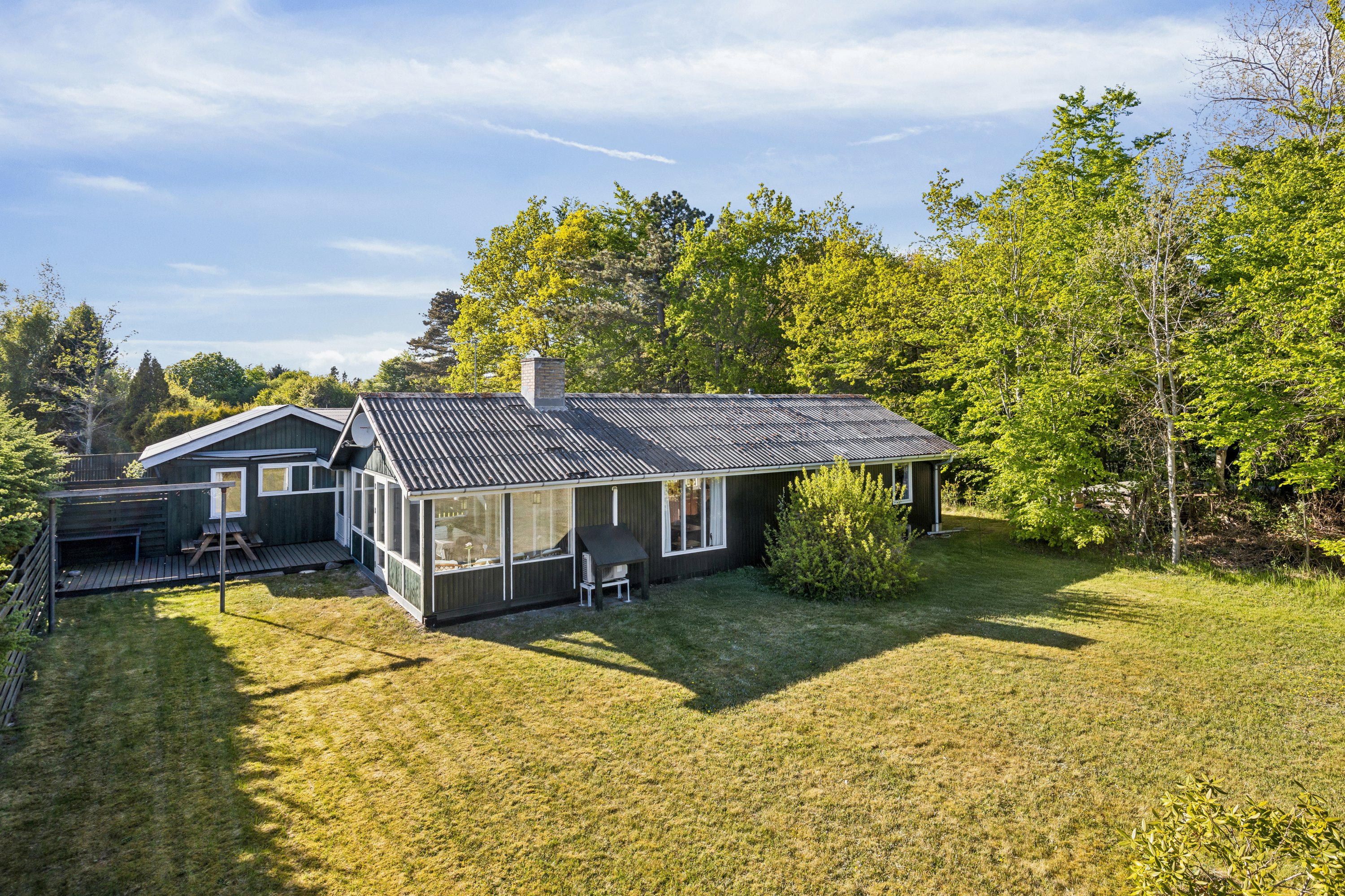 Miniaturebillede 1: ejendom 1. Billede af Kongevejen 24, 9370 Hals