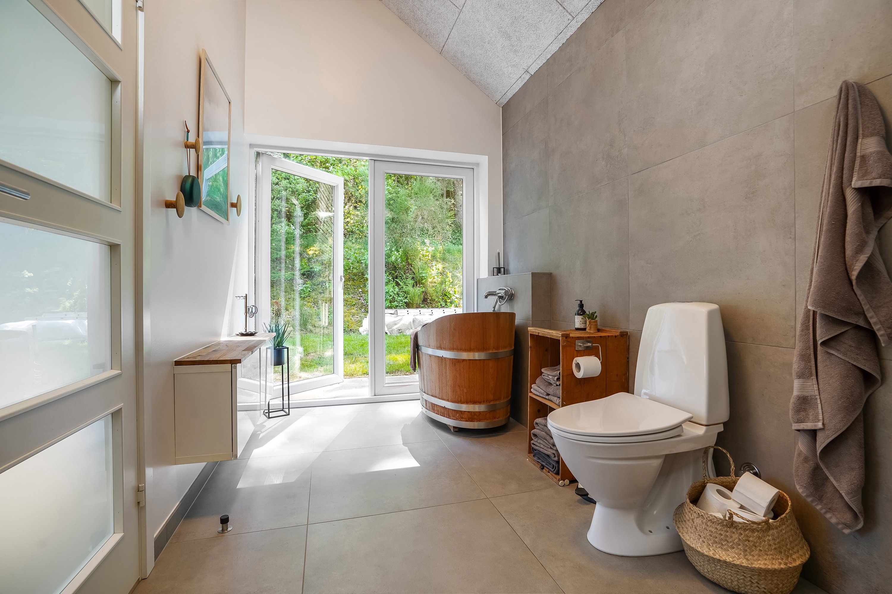 Fremhævet toilet billede i fuldskærmstilstand. Billede af Hylkedamvej 34, Lunge, 5591 Gelsted