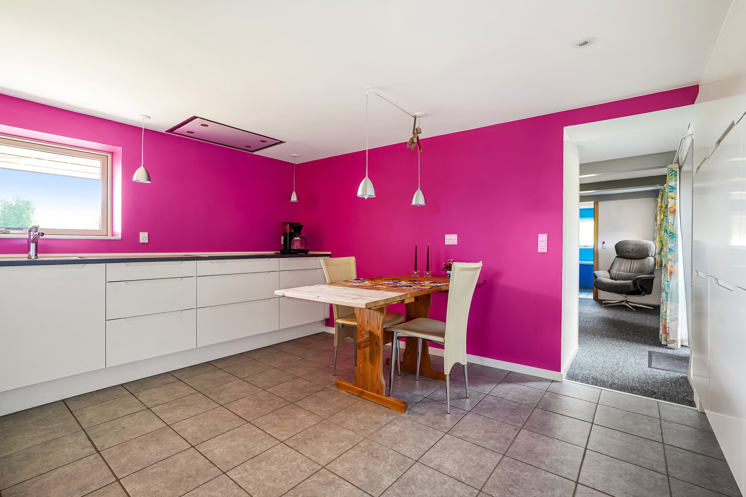 Fremhævet køkken billede i fuldskærmstilstand. Billede af Langagervej 32, 7171 Uldum