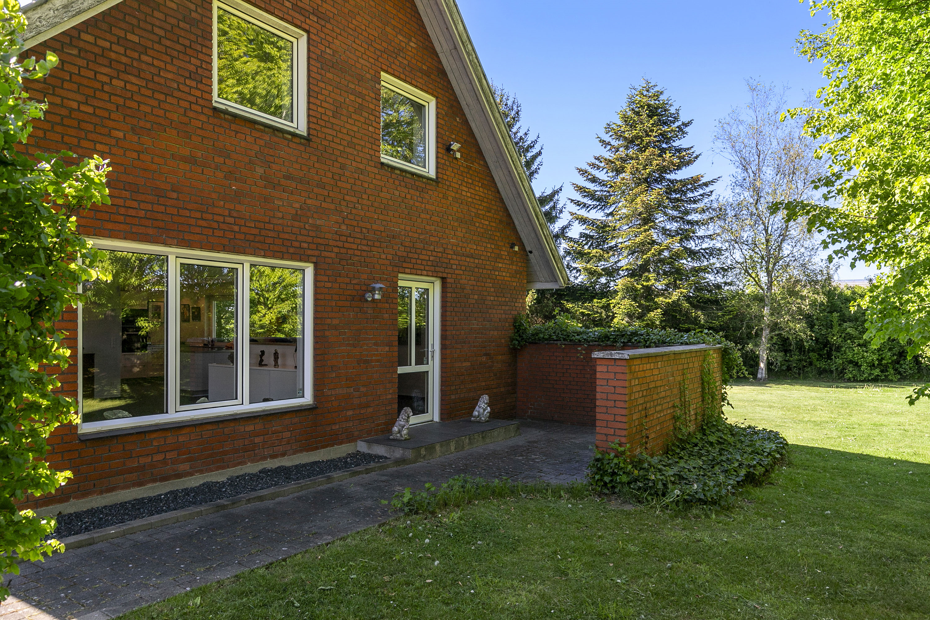 Fremhævet ejendommen billede i fuldskærmstilstand. Billede af Industrivej 47, 9600 Aars